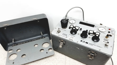 BioMedical-Eaton UPC5000 Consolidated Controls Pressure Calibration Standard With Case