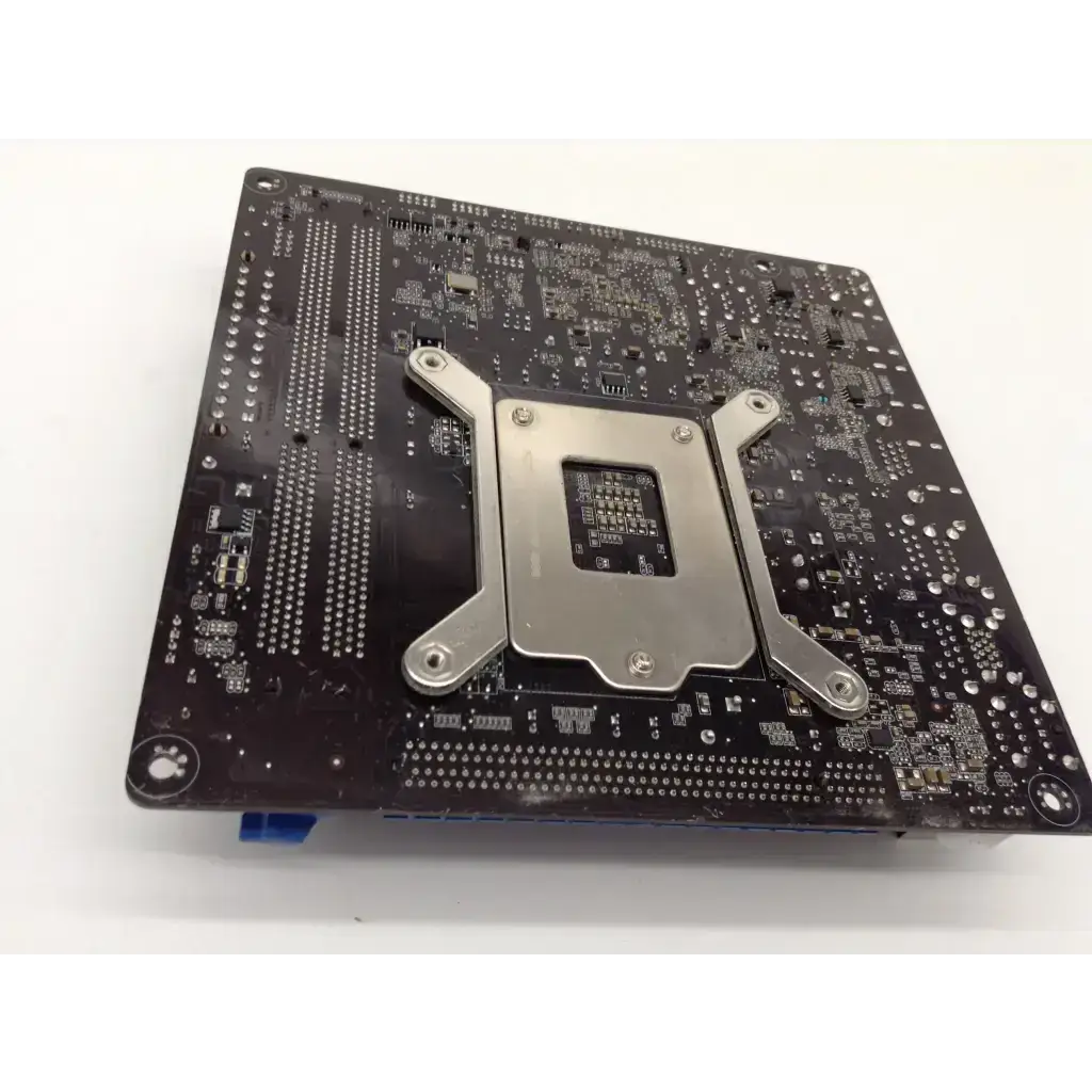 Intel DZ77GA-70K 08001 - 01562xm1 Rev 1 - Medical parts