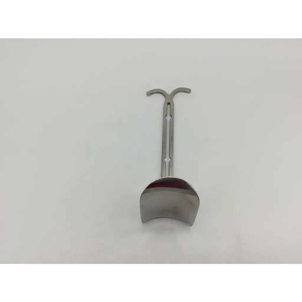 Stainless steel balfour abdominal retractor with curved u-shaped handle and flat semi-circular blade for surgery