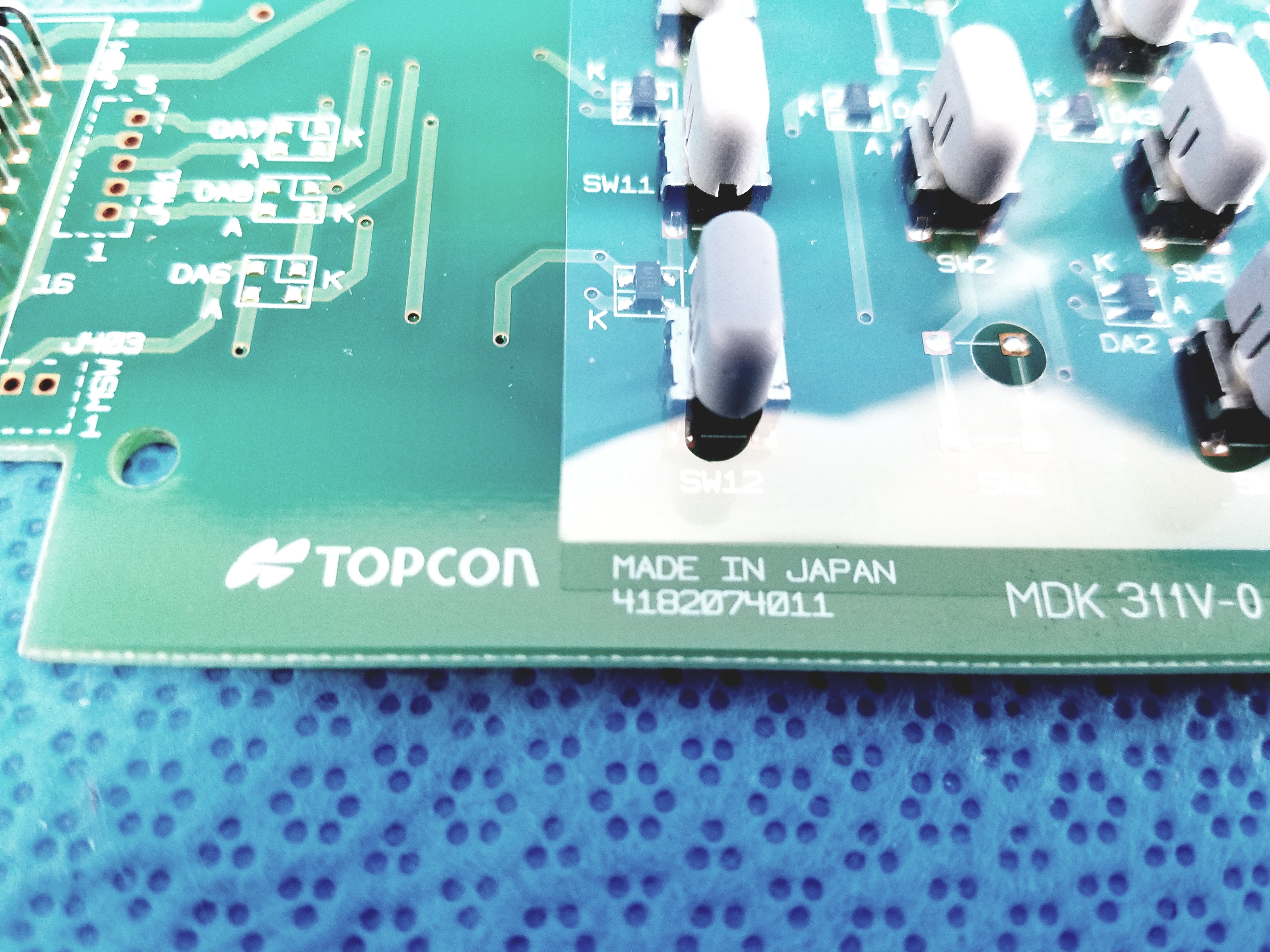 Load image into Gallery viewer, Joystick 4182074011 PCB Board MDK 311V-0 For Topcon TRC-NW8 Fundus Retinal Camera