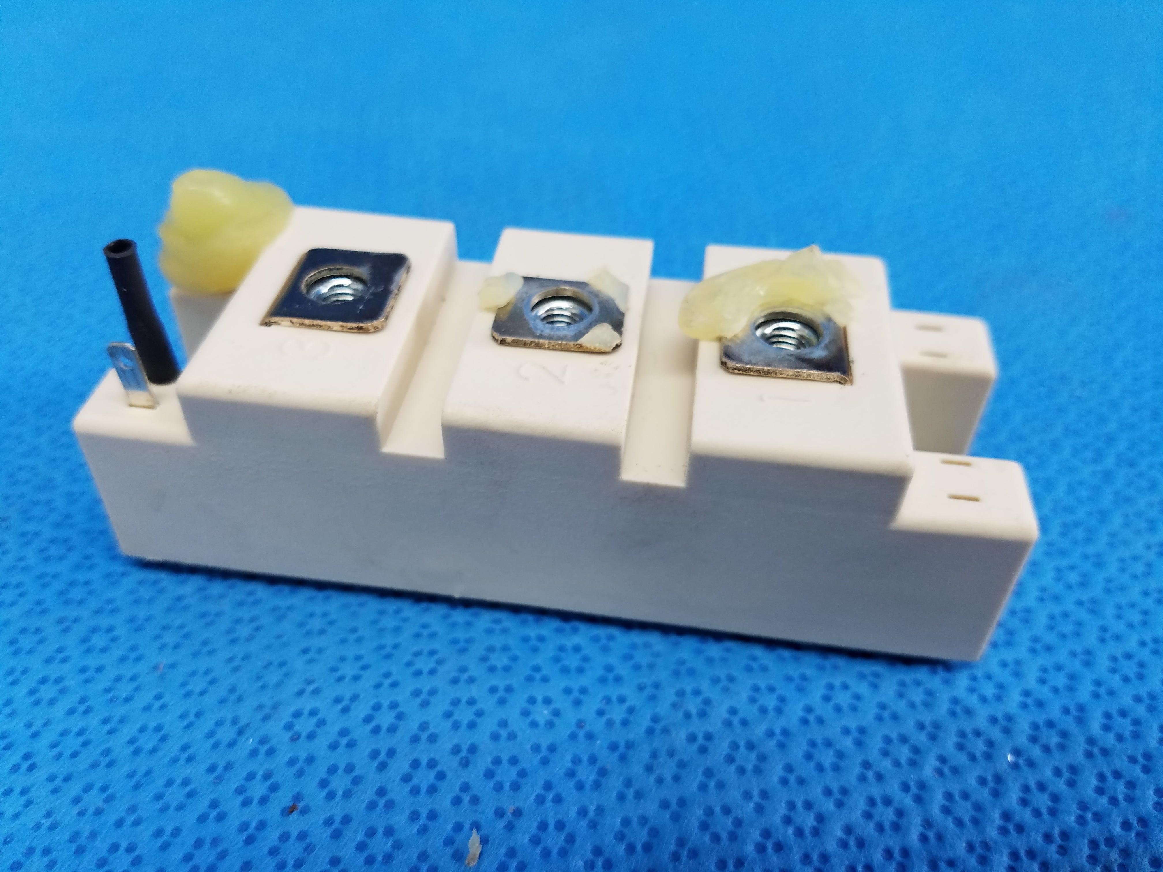 Load image into Gallery viewer, Semikron SKM195GB066D SEMITRANS M IGBT Power Module