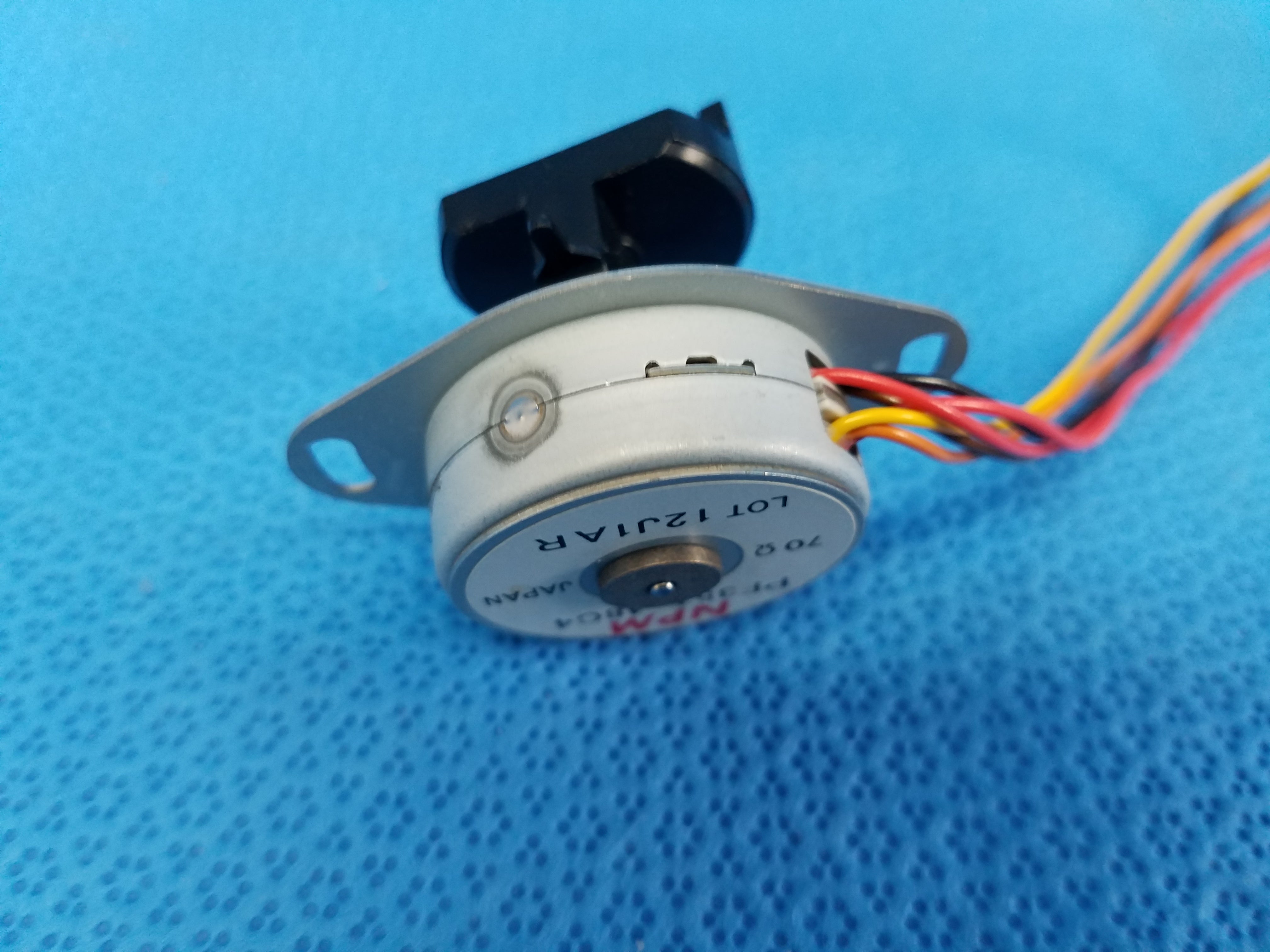 Load image into Gallery viewer, Internal NPM Stepper Motor Part PF35T-48C4 For Topcon TRC-NW8 Retinal Camera