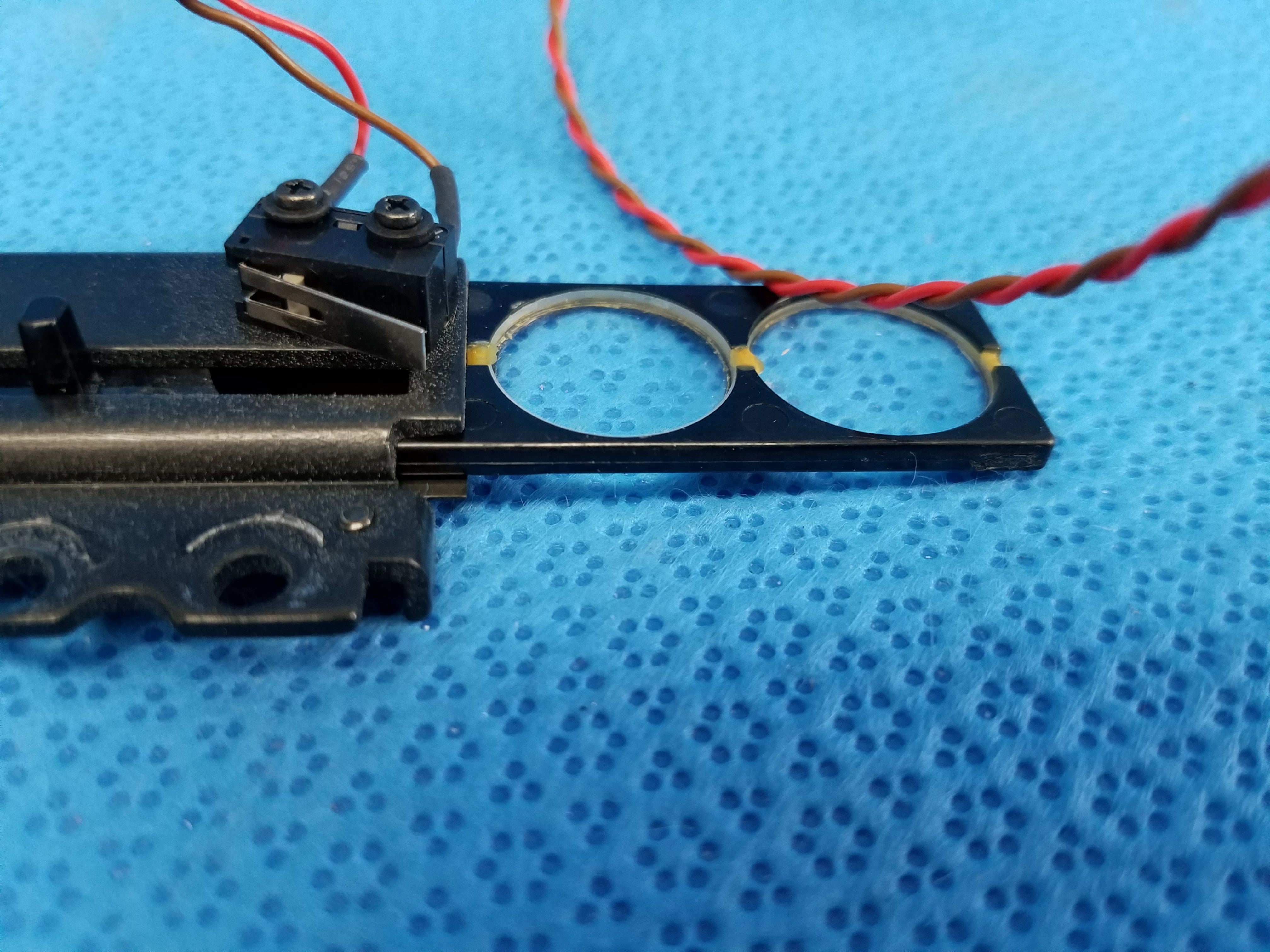 Load image into Gallery viewer, Internal Diopter Slider Lens Part With Mounting Bracket &amp; Wire Harness For Topcon TRC-NW8 Retinal Camera