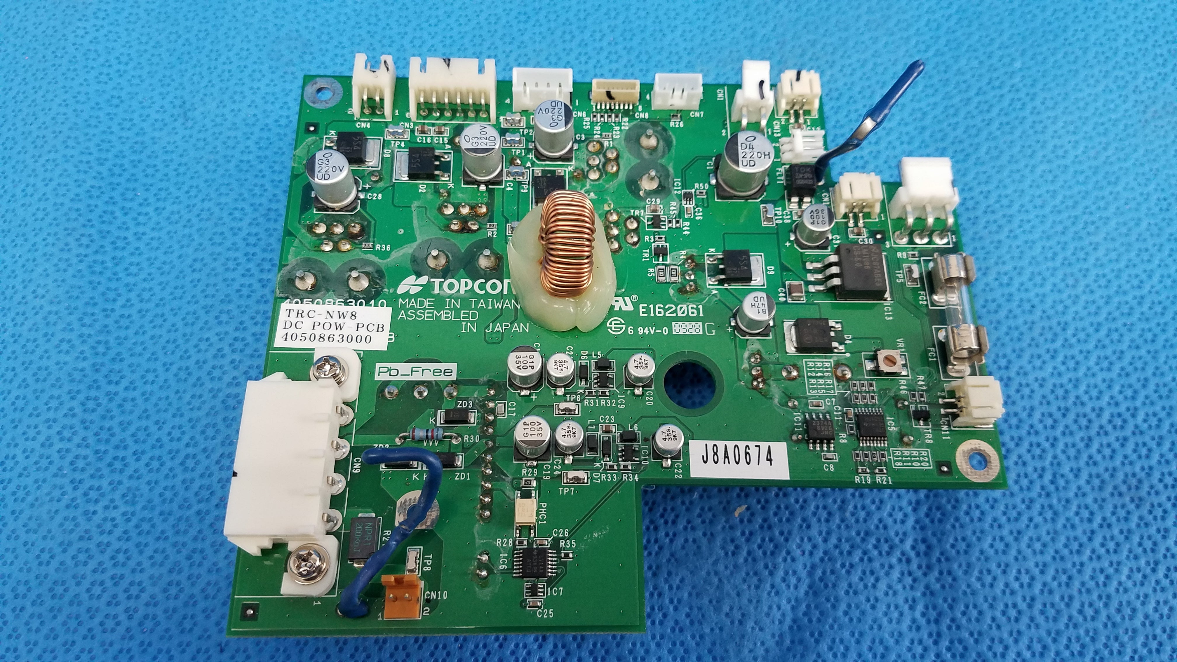 Load image into Gallery viewer, Internal DC Power PCB Part 4050863000 For Topcon TRC-NW8 Fundus Camera