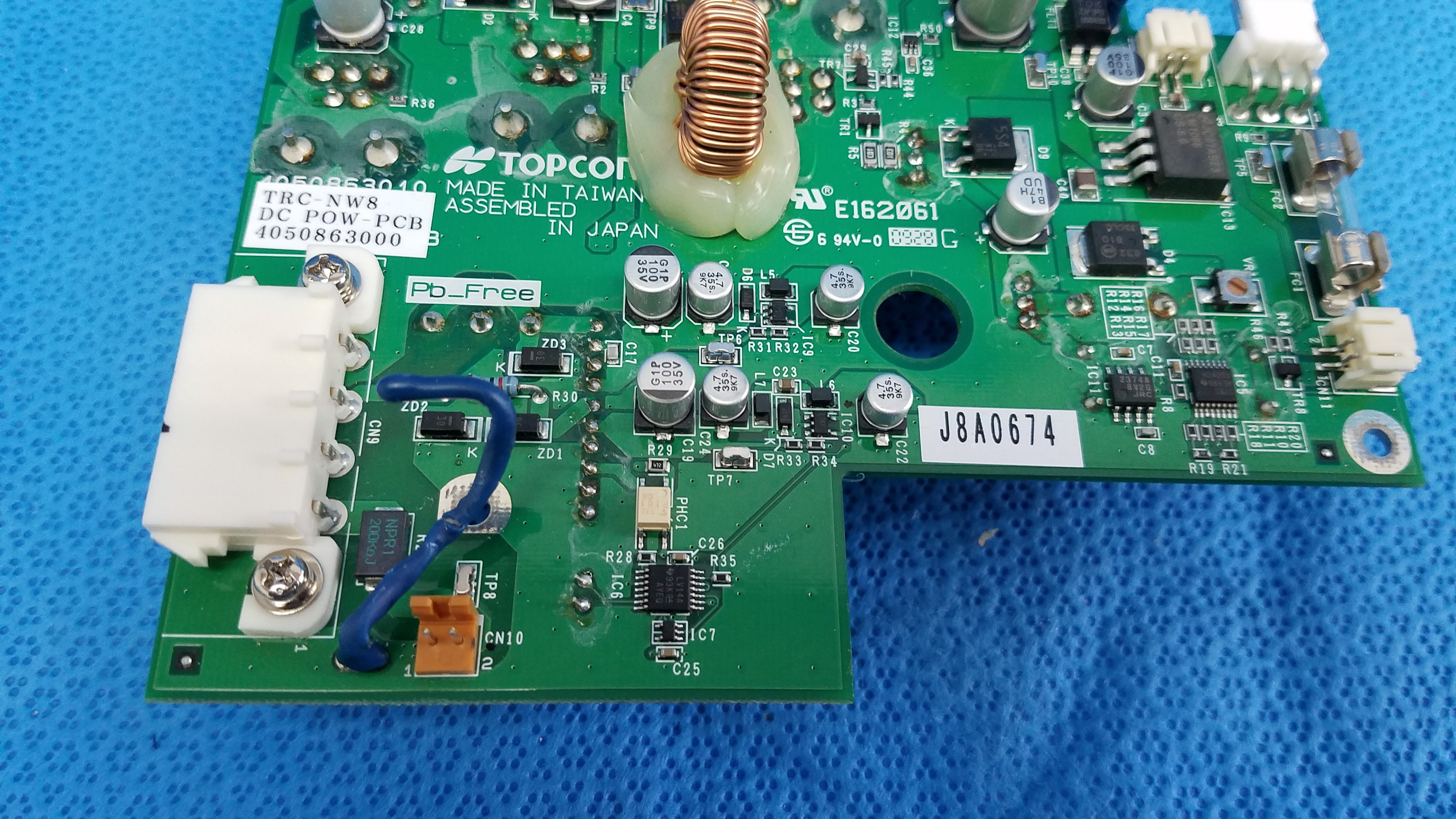 Load image into Gallery viewer, Internal DC Power PCB Part 4050863000 For Topcon TRC-NW8 Fundus Camera