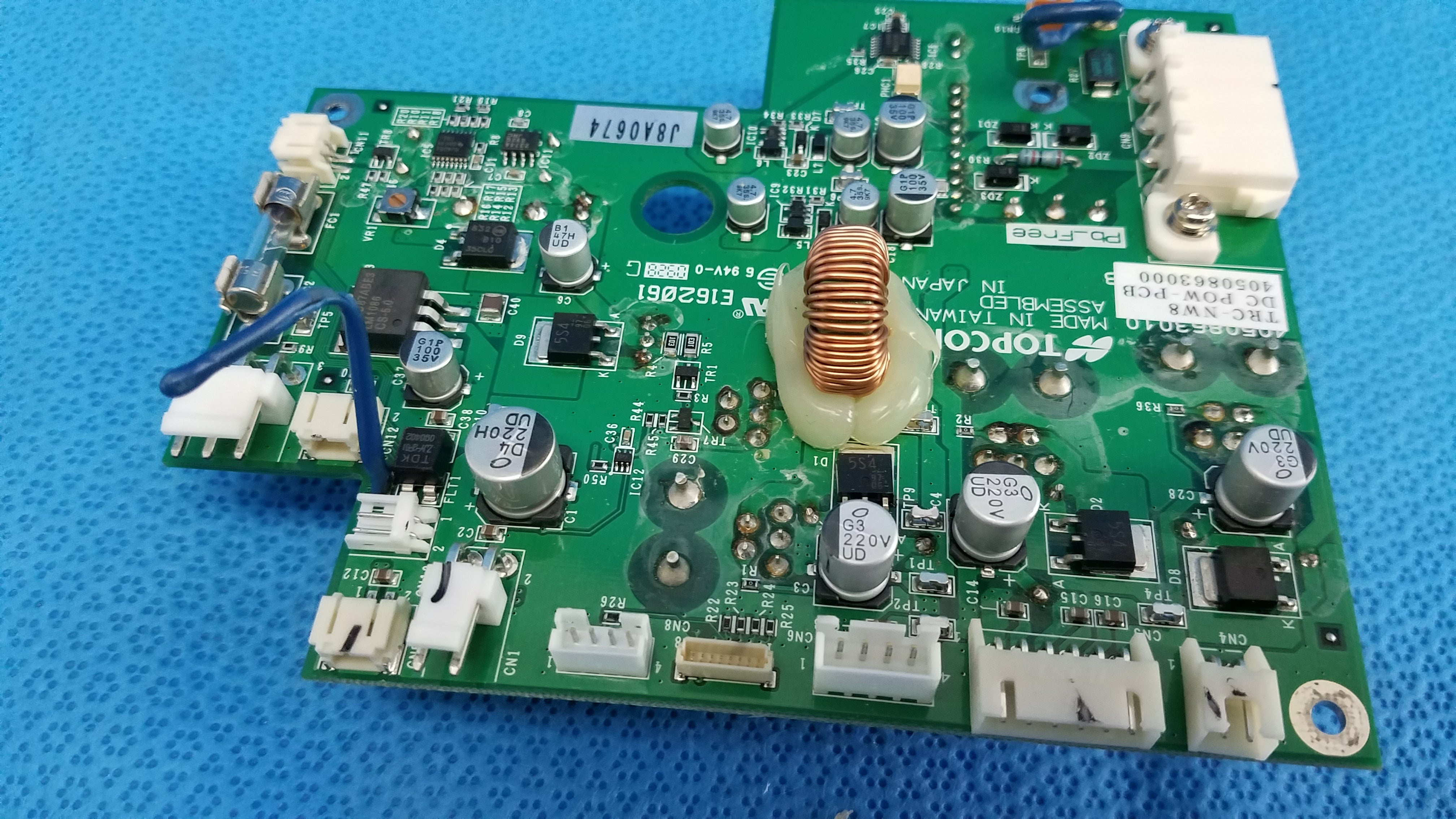 Load image into Gallery viewer, Internal DC Power PCB Part 4050863000 For Topcon TRC-NW8 Fundus Camera