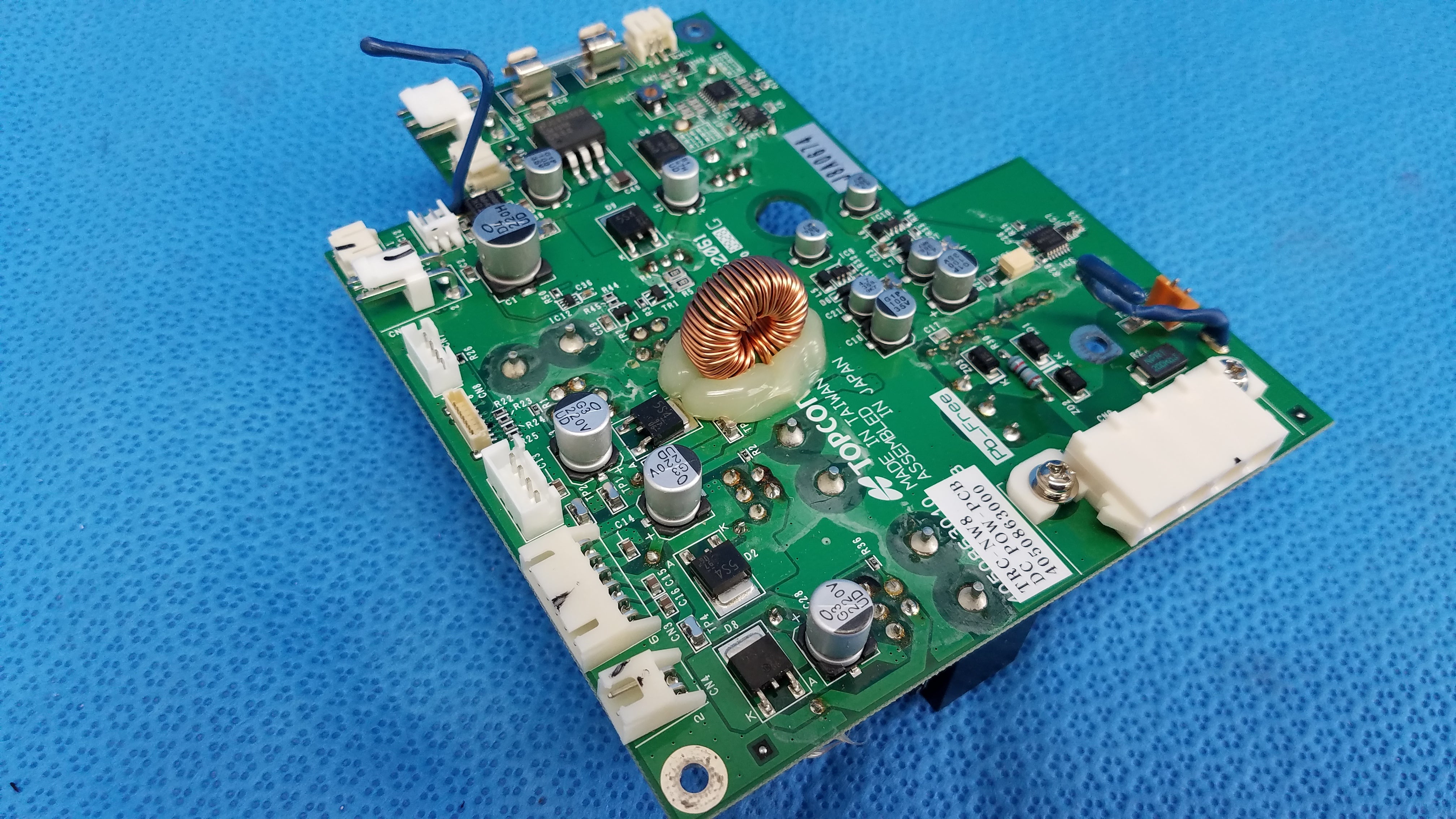 Load image into Gallery viewer, Internal DC Power PCB Part 4050863000 For Topcon TRC-NW8 Fundus Camera
