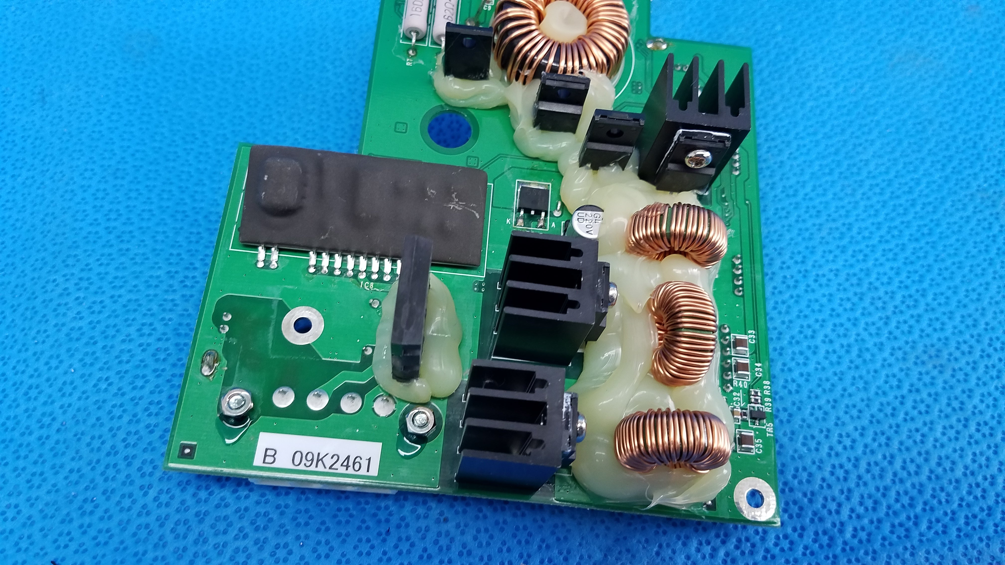 Load image into Gallery viewer, Internal DC Power PCB Part 4050863000 For Topcon TRC-NW8 Fundus Camera