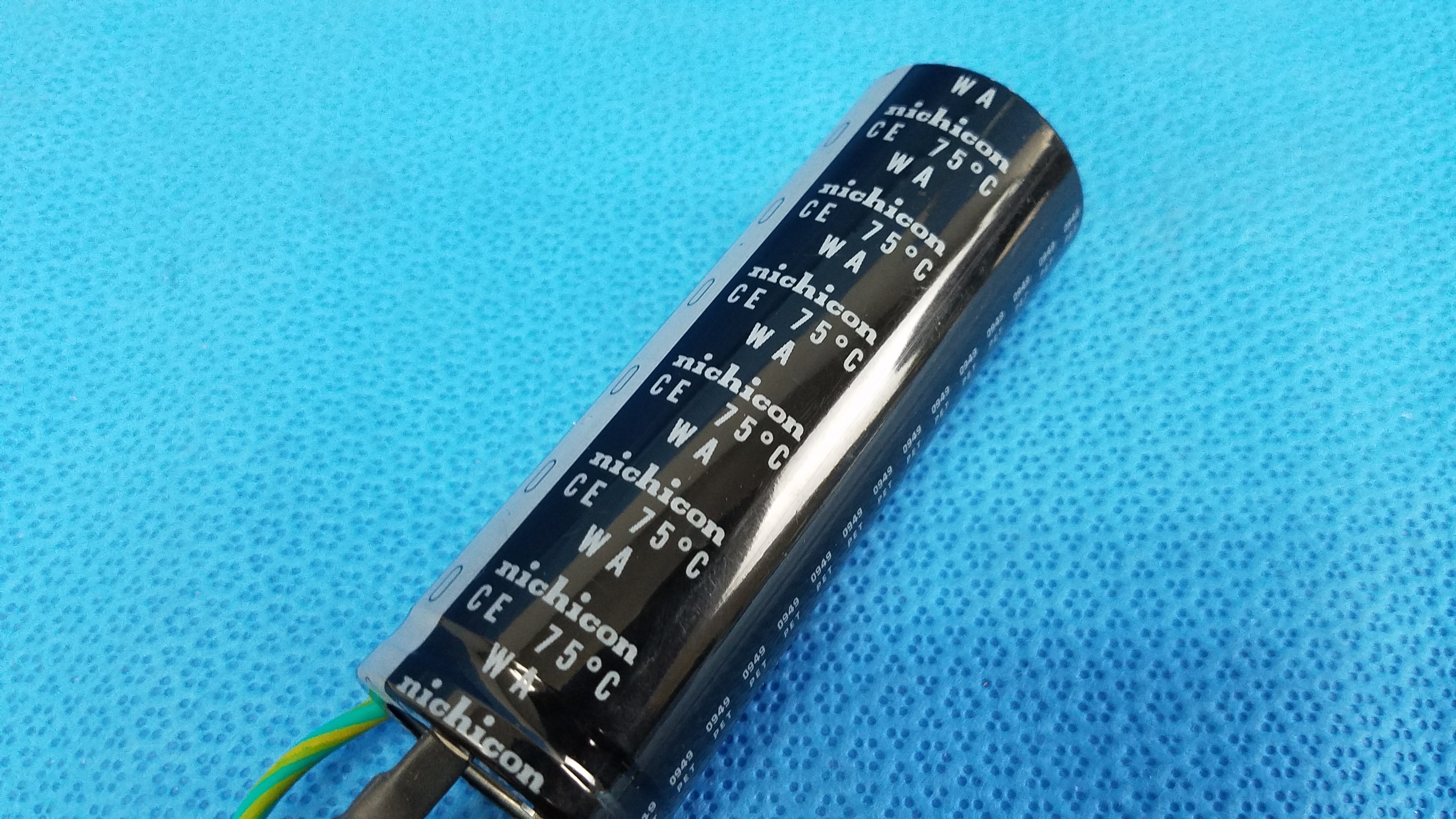 Load image into Gallery viewer, Nichicon Internal Power Supply Capacitor Part WA 75°C With Wire Harness For Topcon TRC-NW8 Fundus Retinal Camera