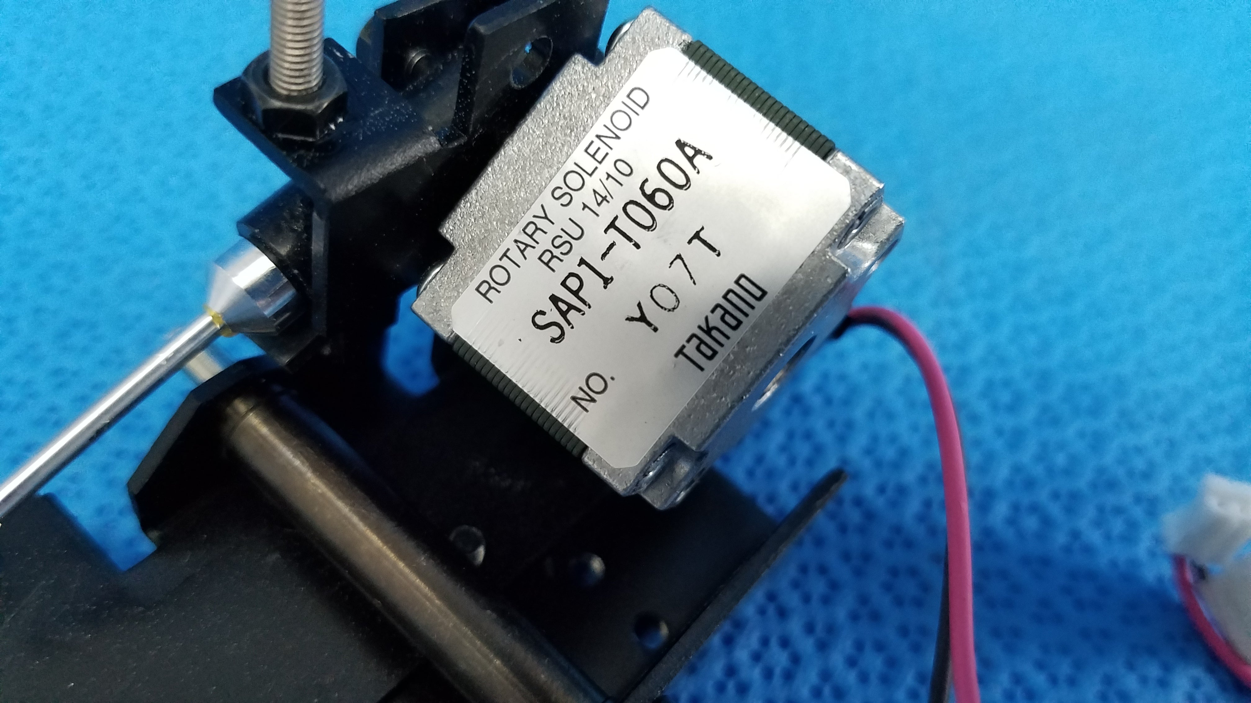 Load image into Gallery viewer, Internal Takano Rotary Solenoid Mechanical Switch Part SAP1-T060A For Topcon TRC-NW8 Fundus Retinal Camera