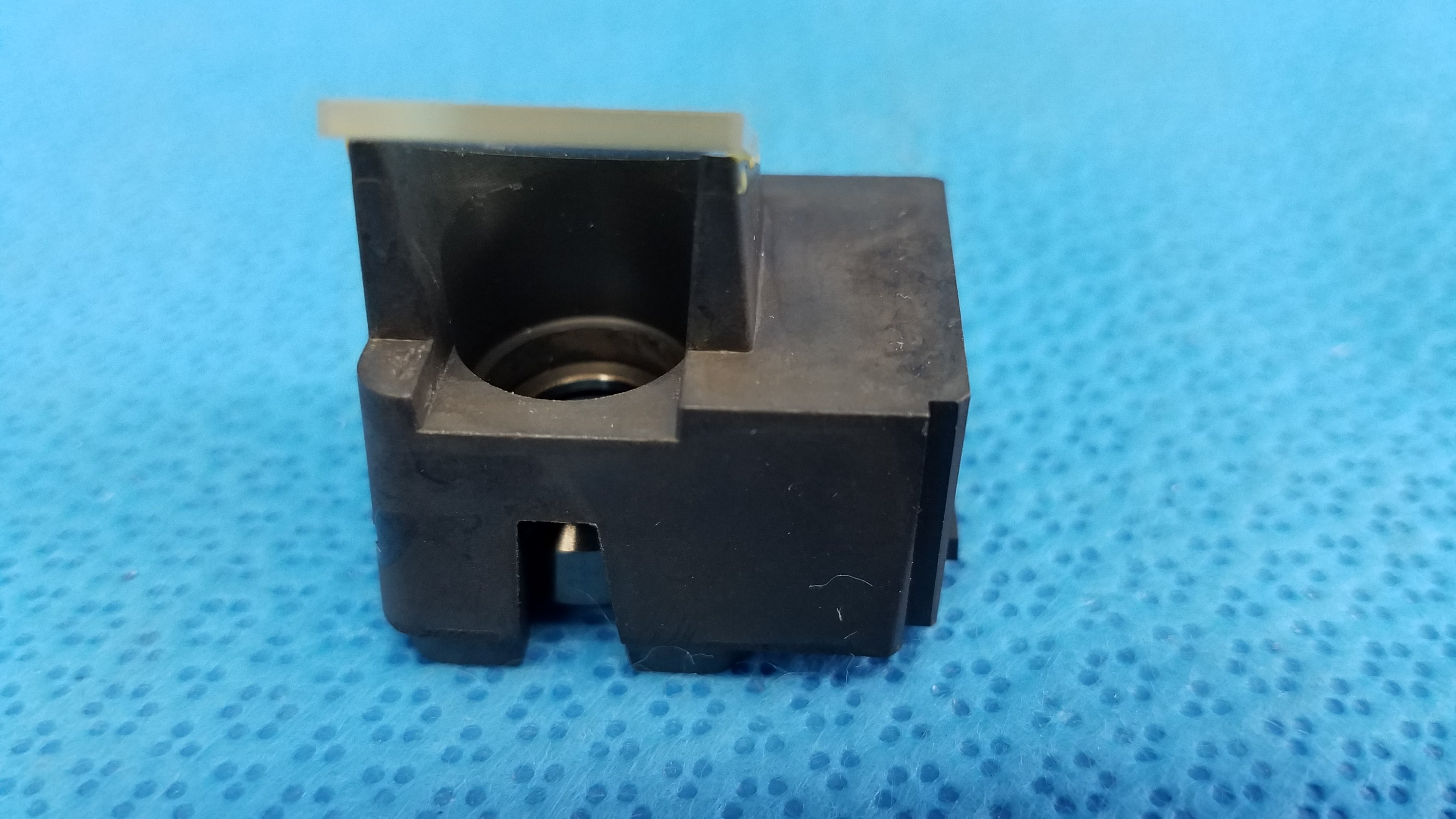 Load image into Gallery viewer, Internal Optical Beam Splitter Half Mirror Lens Block for Topcon TRC-NW8 Fundus Retinal Camera