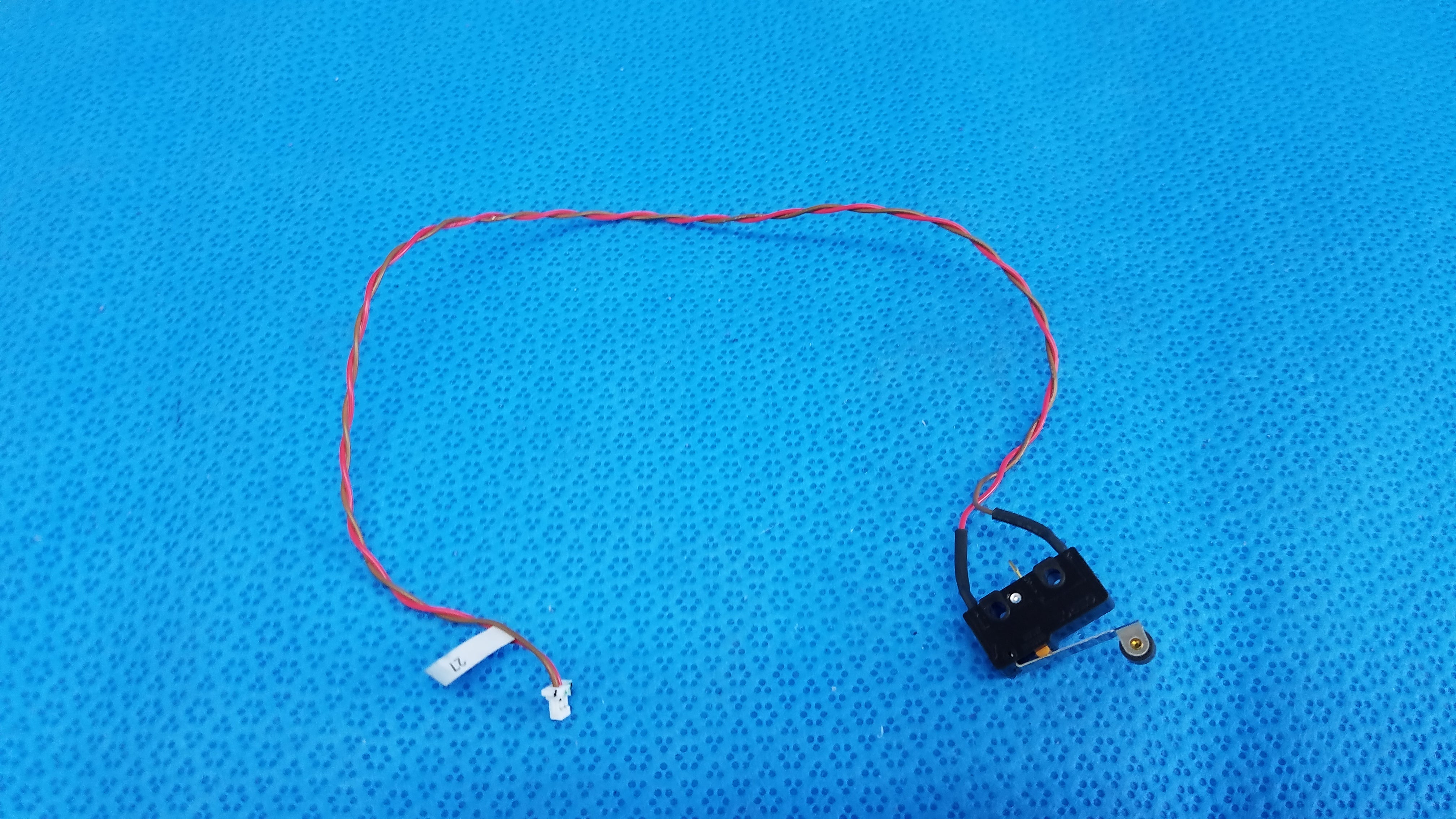 Load image into Gallery viewer, Internal Mechanical Subminiature Hinge Roller Lever Microswitch SS-01GL2 Wire Harness 27 For Topcon TRC-NW8 Fundus Retinal Camera