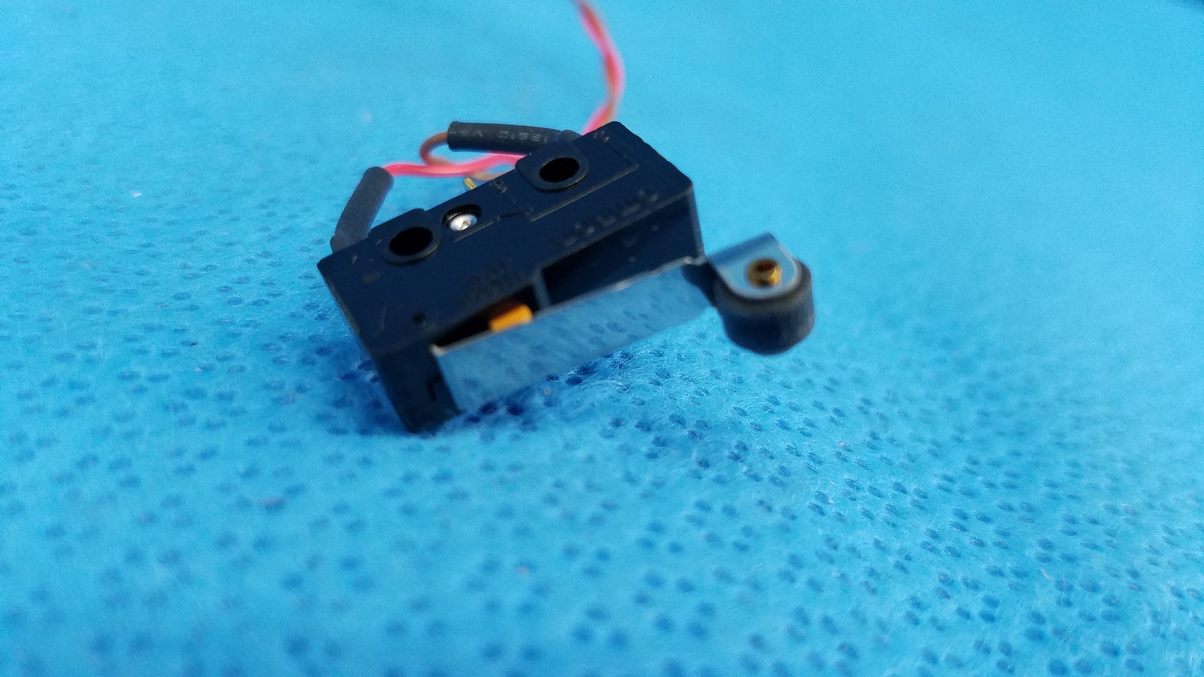 Load image into Gallery viewer, Internal Mechanical Subminiature Hinge Roller Lever Microswitch SS-01GL2 Wire Harness 27 For Topcon TRC-NW8 Fundus Retinal Camera