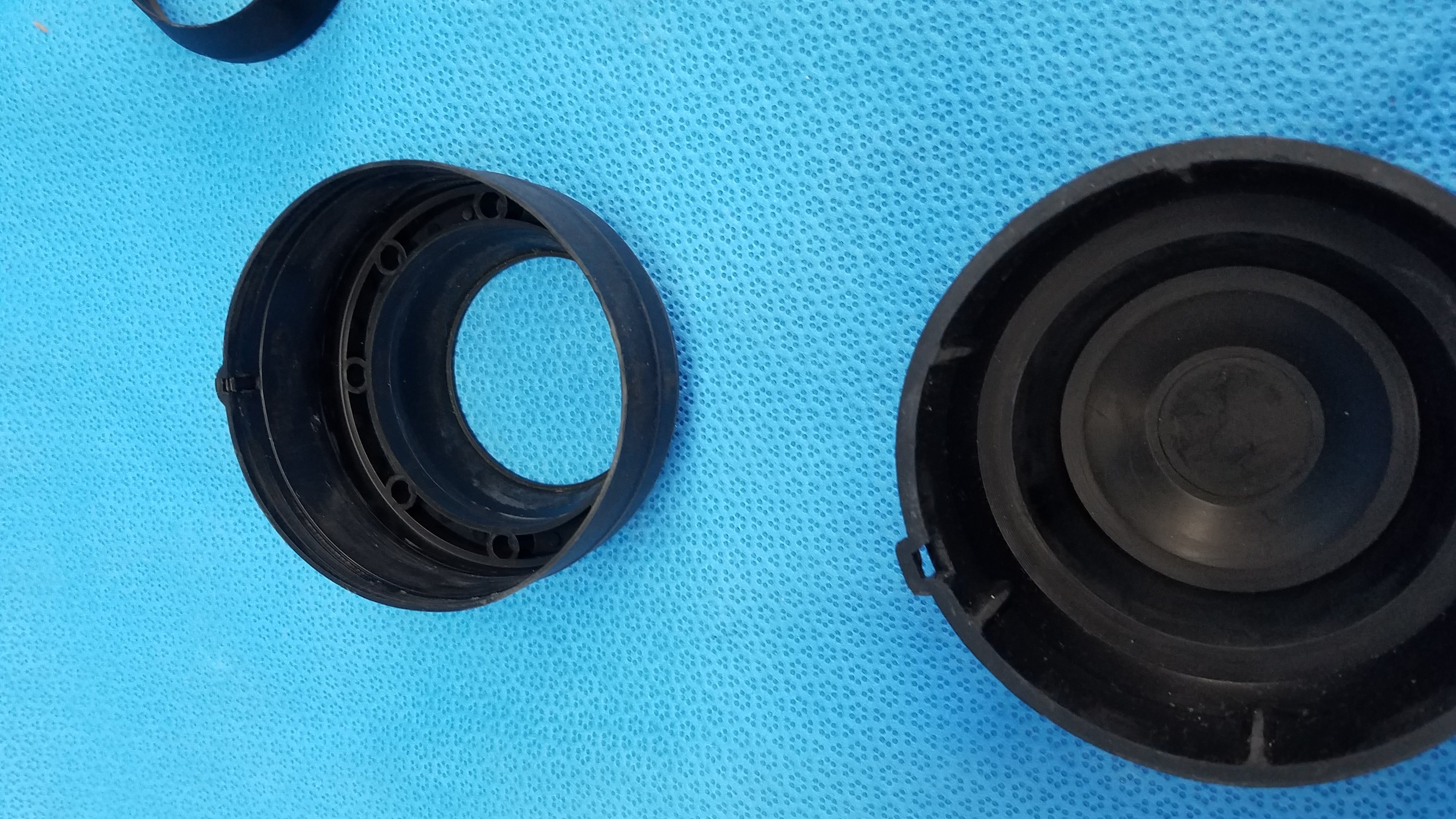 Load image into Gallery viewer, Internal Objective Lens Rubber Dust Cap Viewfinder Bellows &amp; Alignment Ring 3-Piece Set For Topcon TRC-NW8 Fundus Retinal Camera