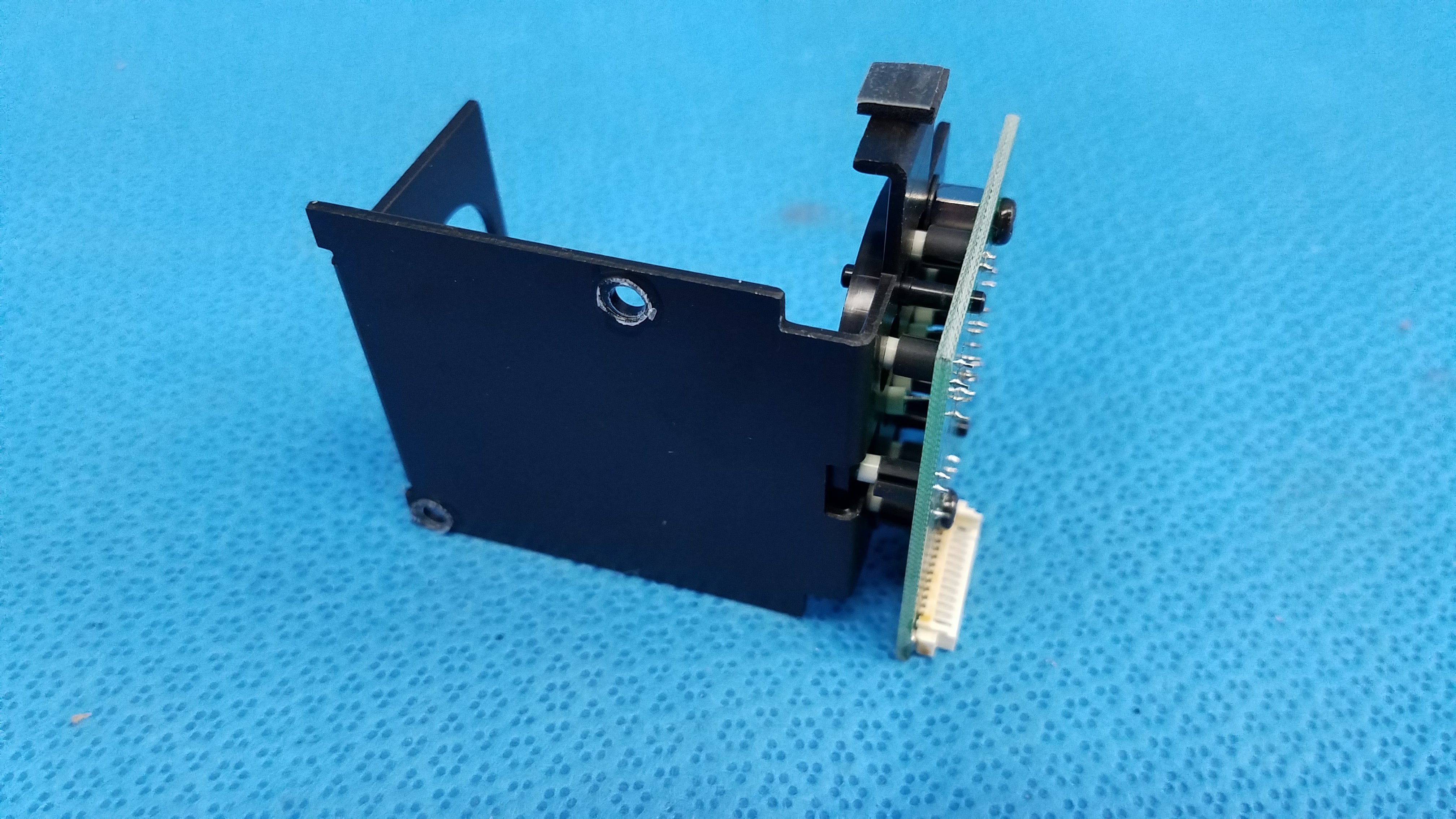 Load image into Gallery viewer, INT-FIX-PCB Internal Fixation Target Circuit Board 4042767212 For Topcon TRC-NW6S Retinal Camera
