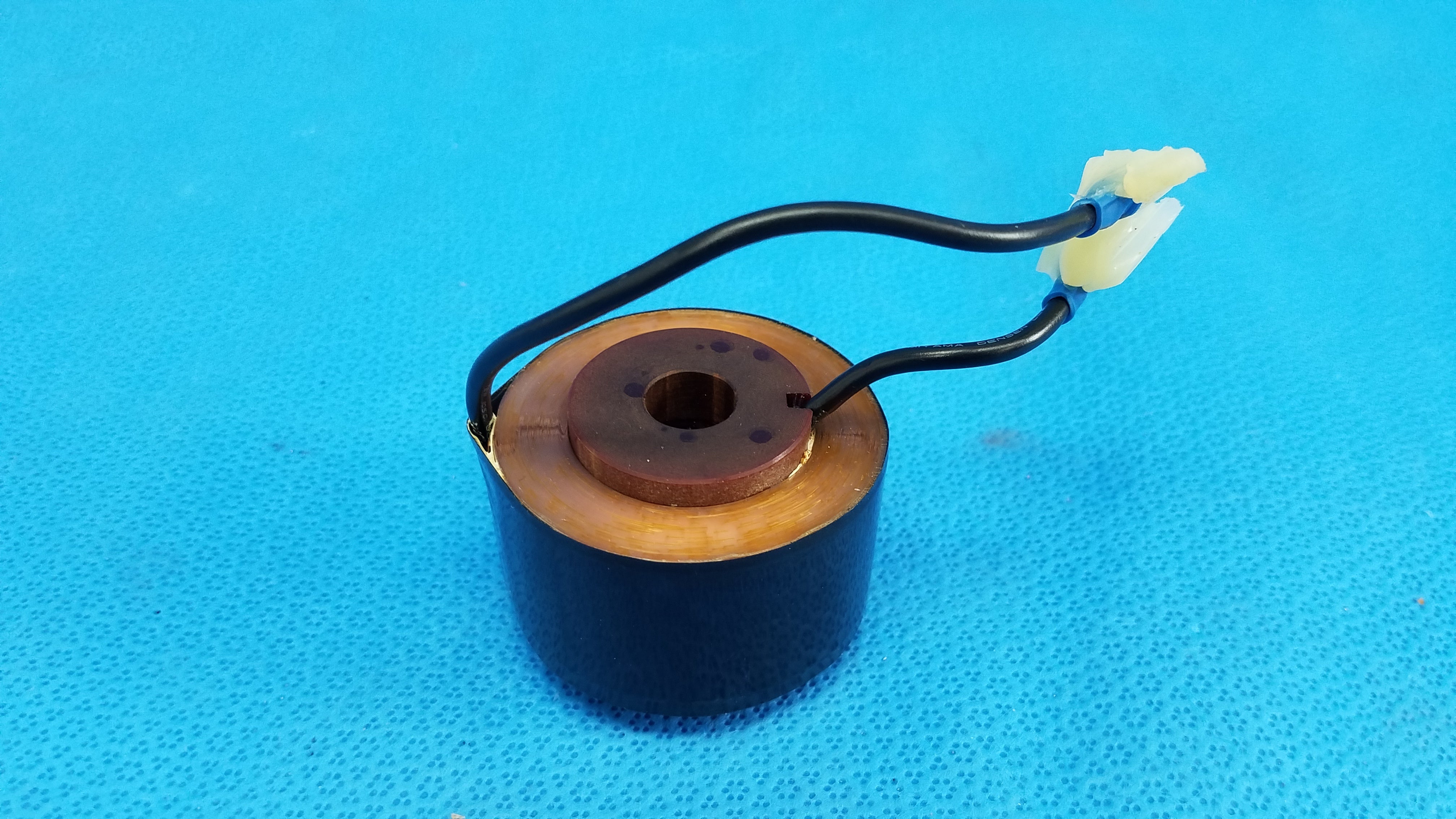 Load image into Gallery viewer, Solenoid Actuator Electromagnetic Coil 4042758510 For Topcon TRC-NW6S Retinal Camera