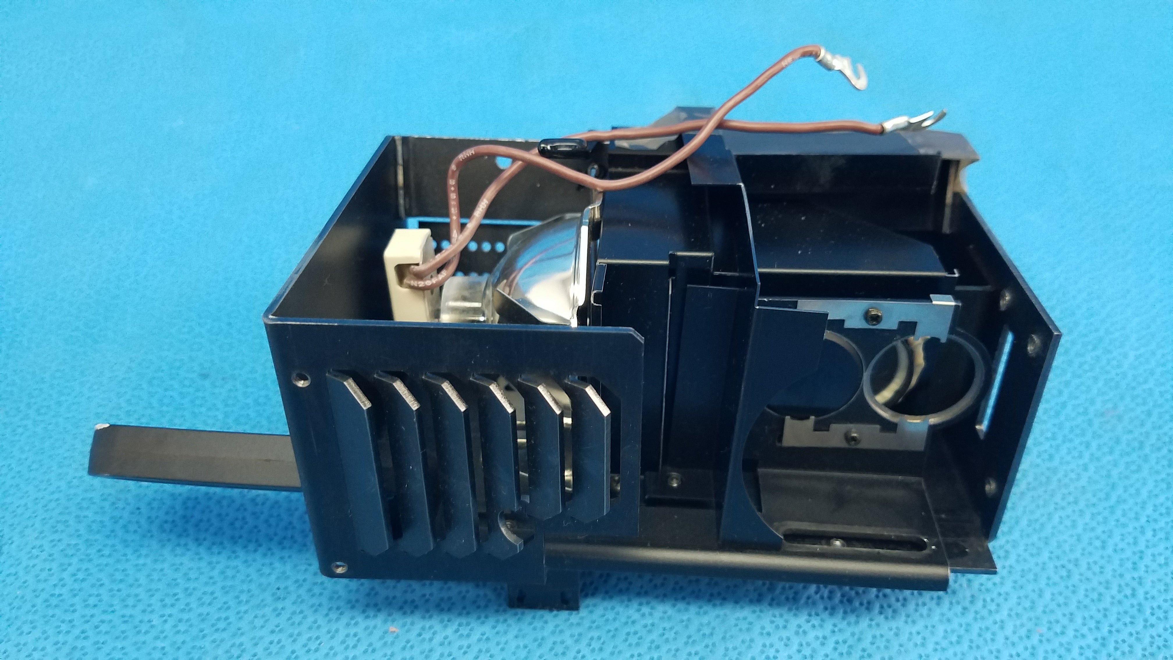 Load image into Gallery viewer, Internal Halogen Illumination Lamp Assembly Part With Housing For Topcon TRC-NW6S Fundus Camera