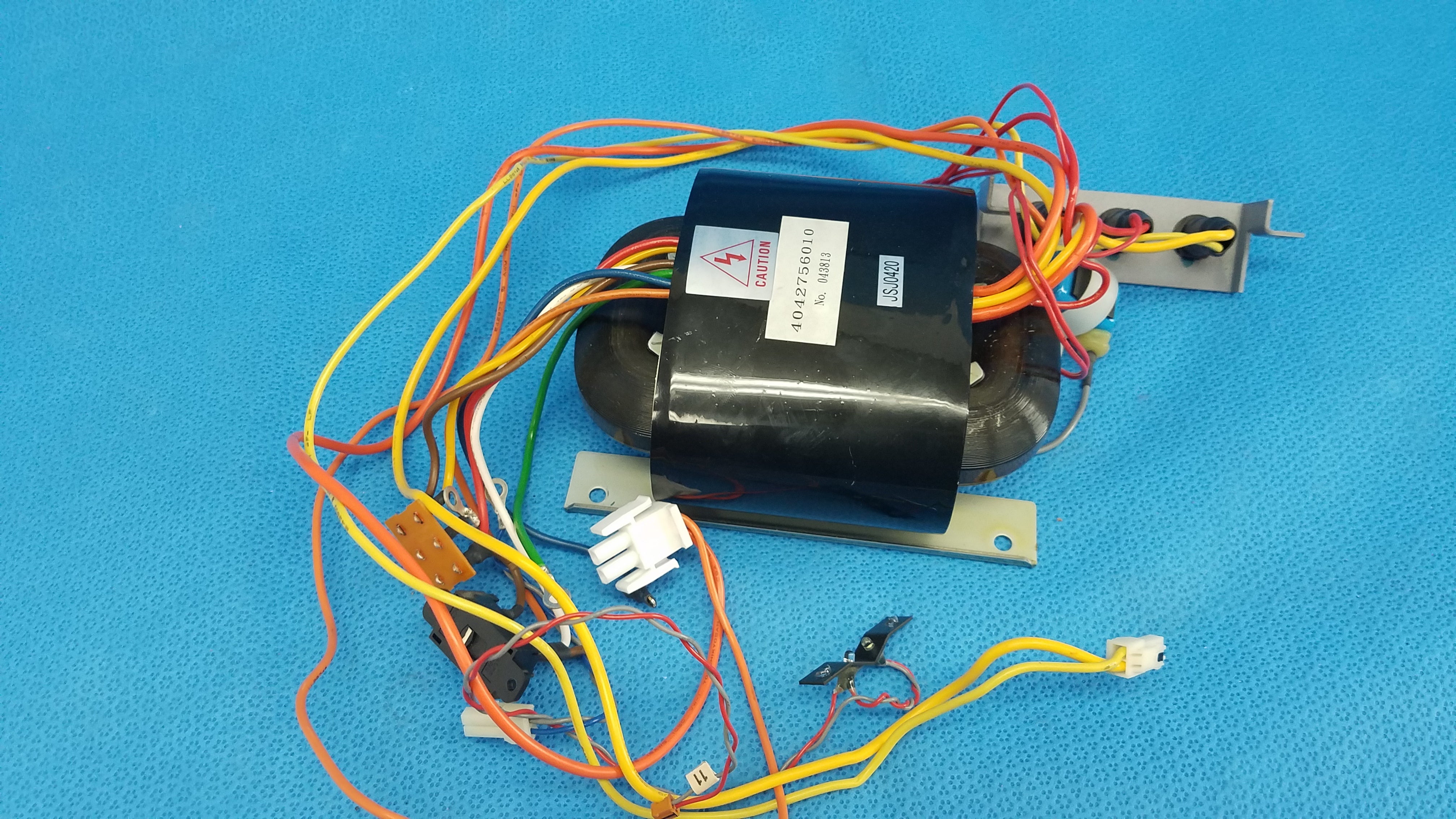 Load image into Gallery viewer, R Core Power Transformer 4042756010 JSJ0420 For Topcon TRC-NW6S Retinal Camera