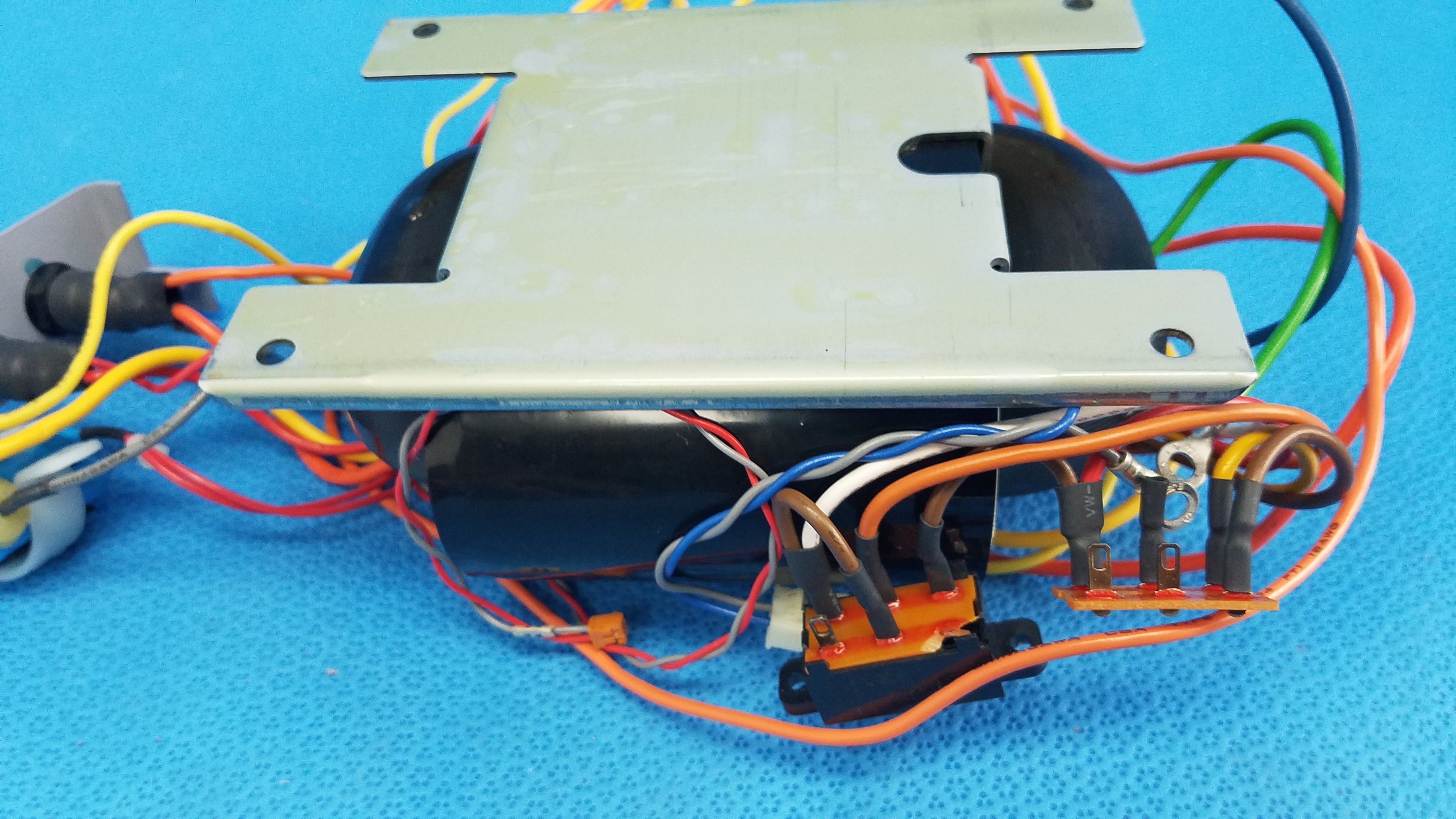 Load image into Gallery viewer, R Core Power Transformer 4042756010 JSJ0420 For Topcon TRC-NW6S Retinal Camera