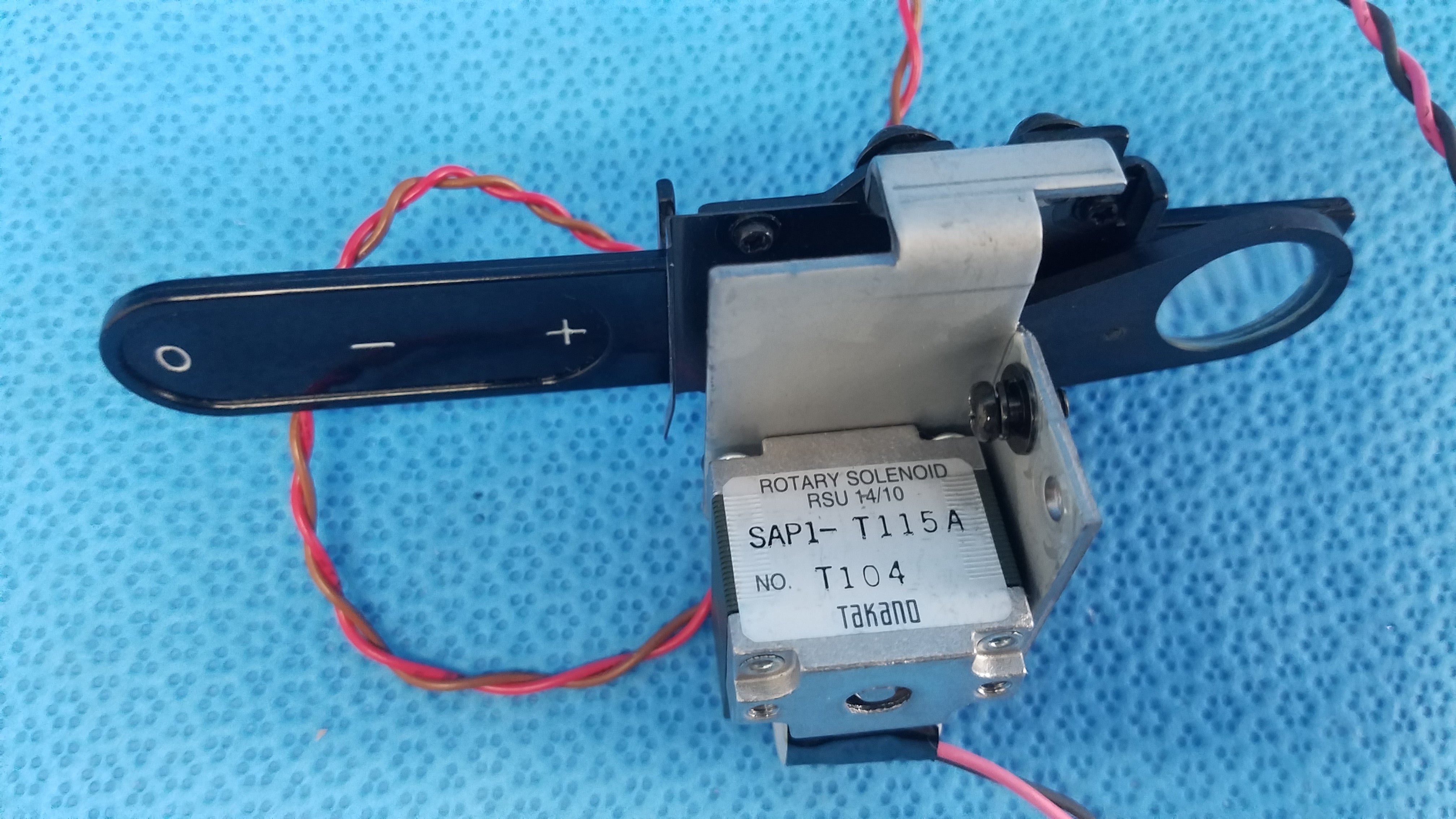 Load image into Gallery viewer, Takano SAP1-T115A Rotary Solenoid Optical Lens Filter Slider Assembly For Topcon TRC-NW6S Retinal Camera