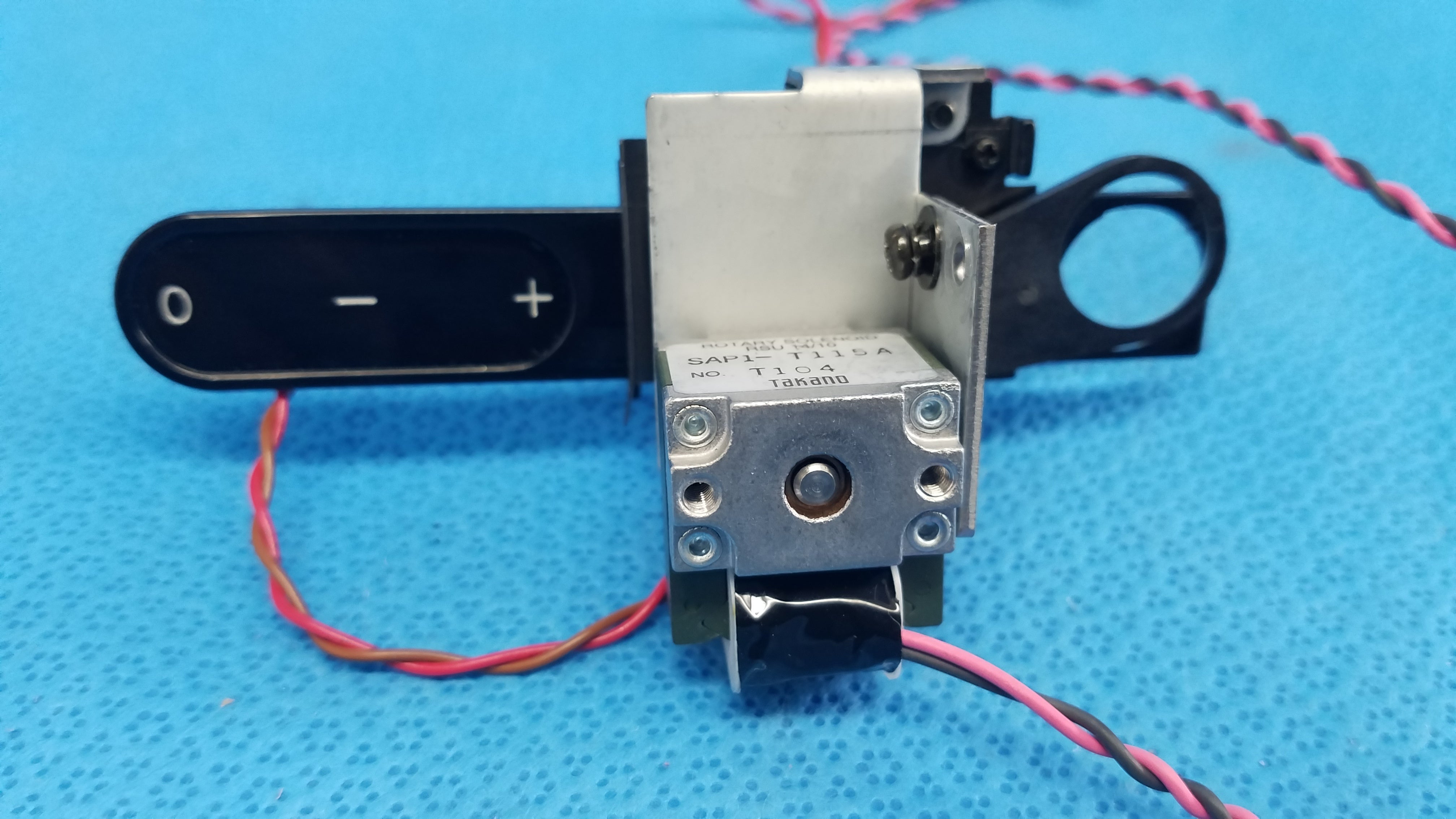 Load image into Gallery viewer, Takano SAP1-T115A Rotary Solenoid Optical Lens Filter Slider Assembly For Topcon TRC-NW6S Retinal Camera