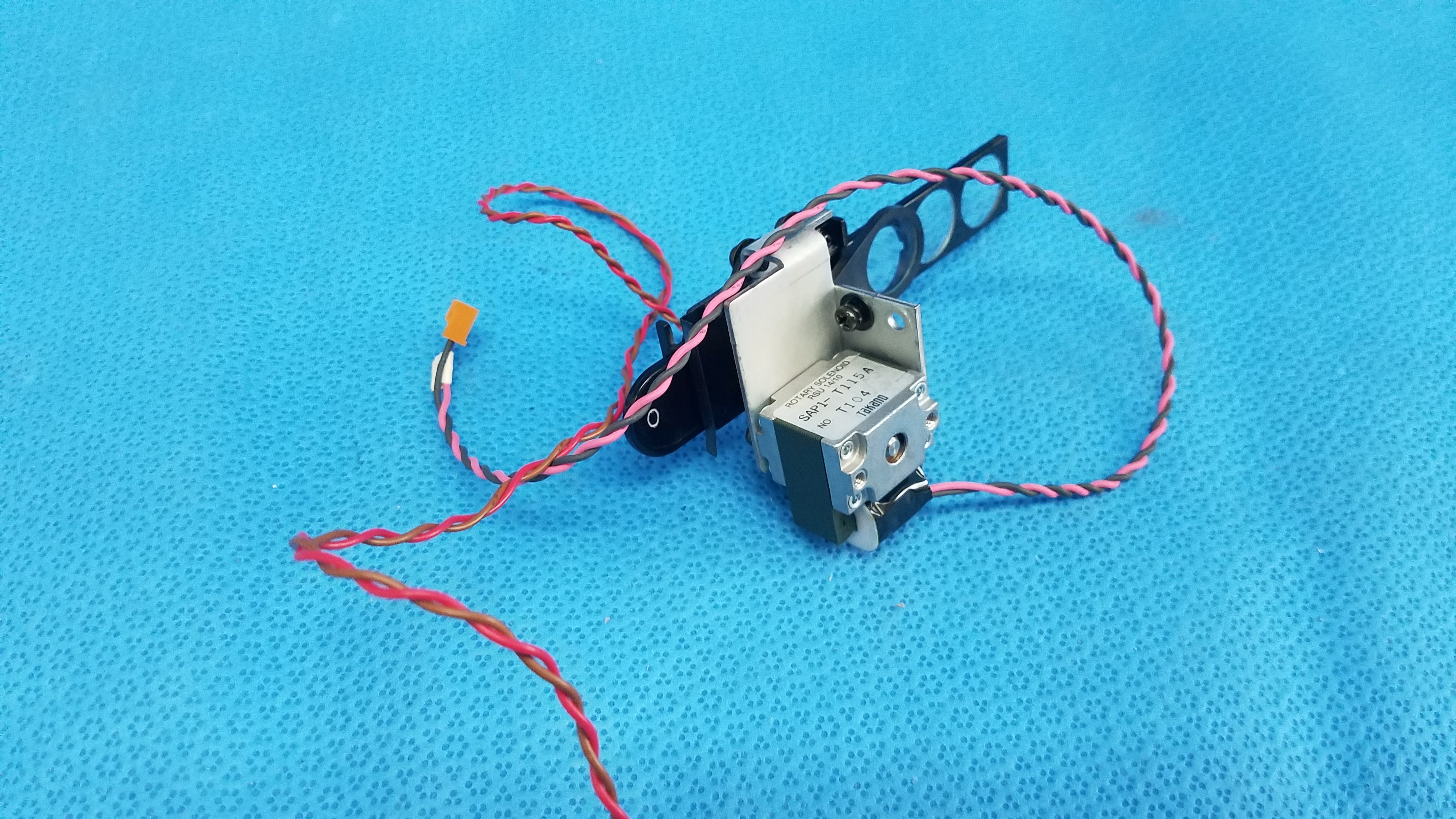 Load image into Gallery viewer, Takano SAP1-T115A Rotary Solenoid Optical Lens Filter Slider Assembly For Topcon TRC-NW6S Retinal Camera