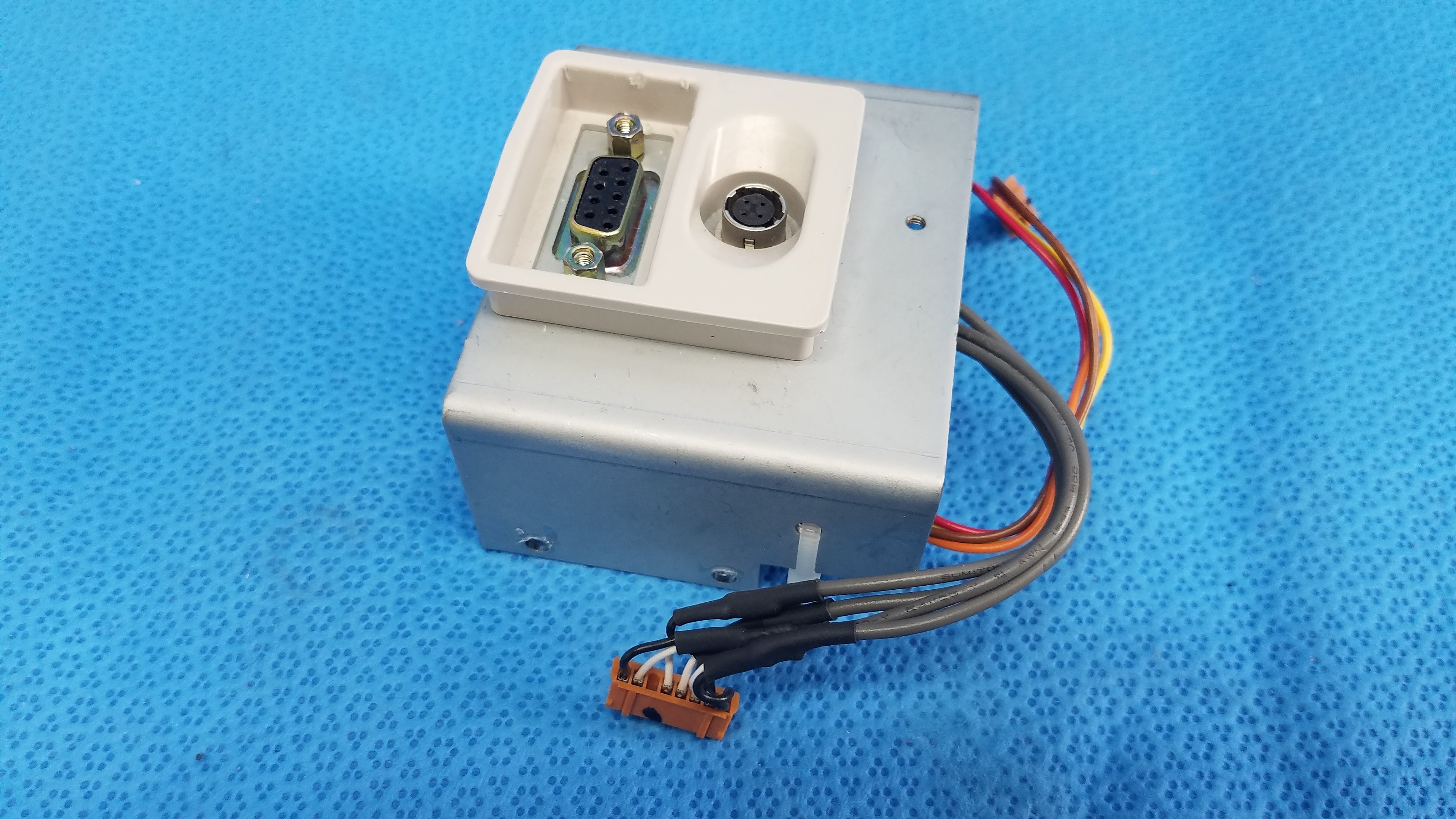 Load image into Gallery viewer, I/O Data Port Interface Panel Chassis Assembly With DB9 &amp; Mini-DIN Connectors For Topcon TRC-NW6S Retinal Camera