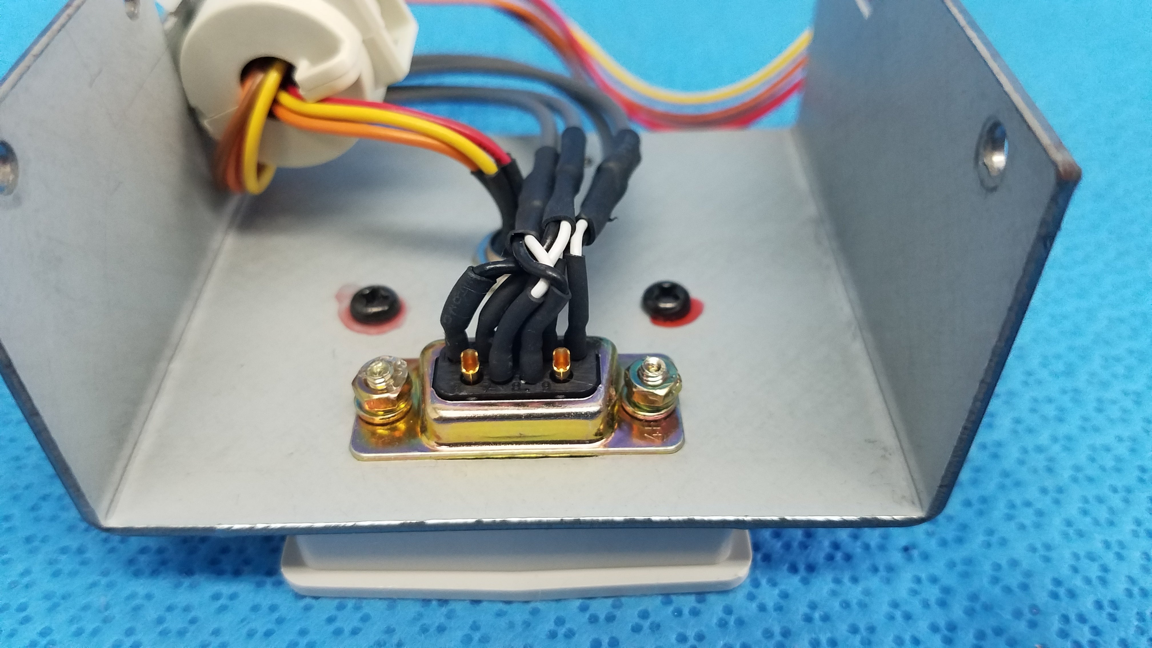 Load image into Gallery viewer, I/O Data Port Interface Panel Chassis Assembly With DB9 &amp; Mini-DIN Connectors For Topcon TRC-NW6S Retinal Camera