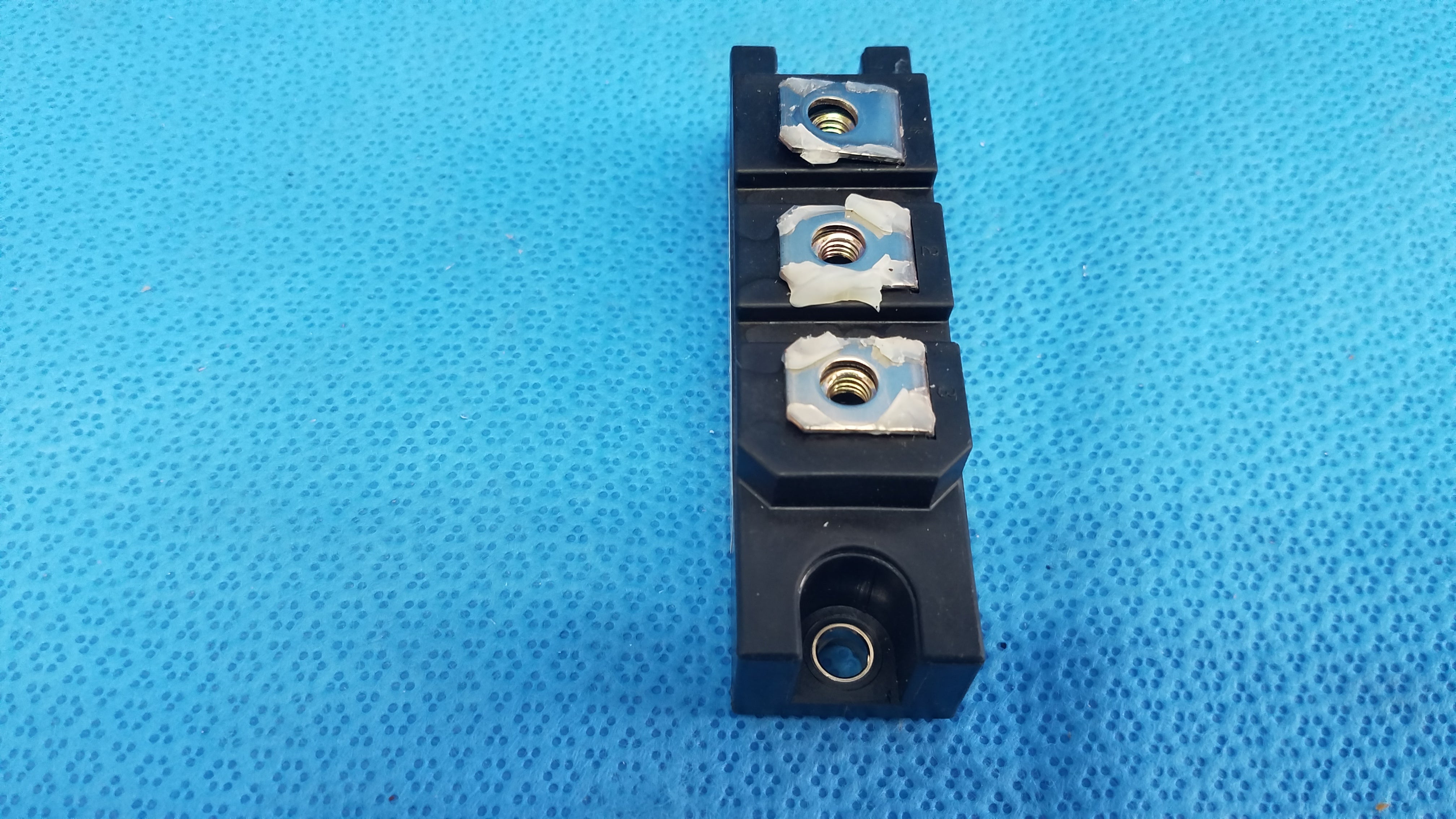 Load image into Gallery viewer, Fuji Electric 2FI100G-100C Power Diode Module 100A 1000V Dual Diode Block