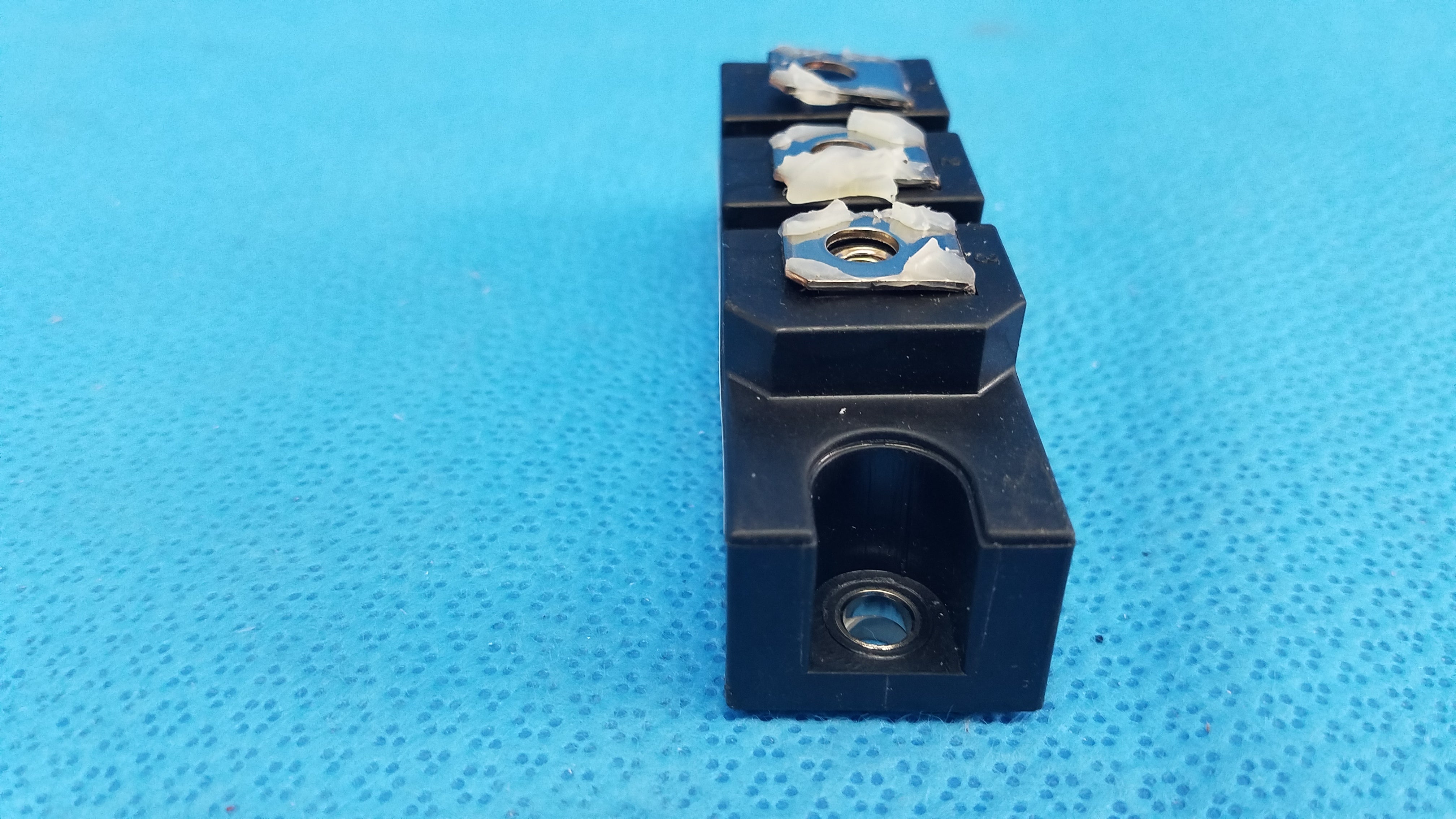Load image into Gallery viewer, Fuji Electric 2FI100G-100C Power Diode Module 100A 1000V Dual Diode Block