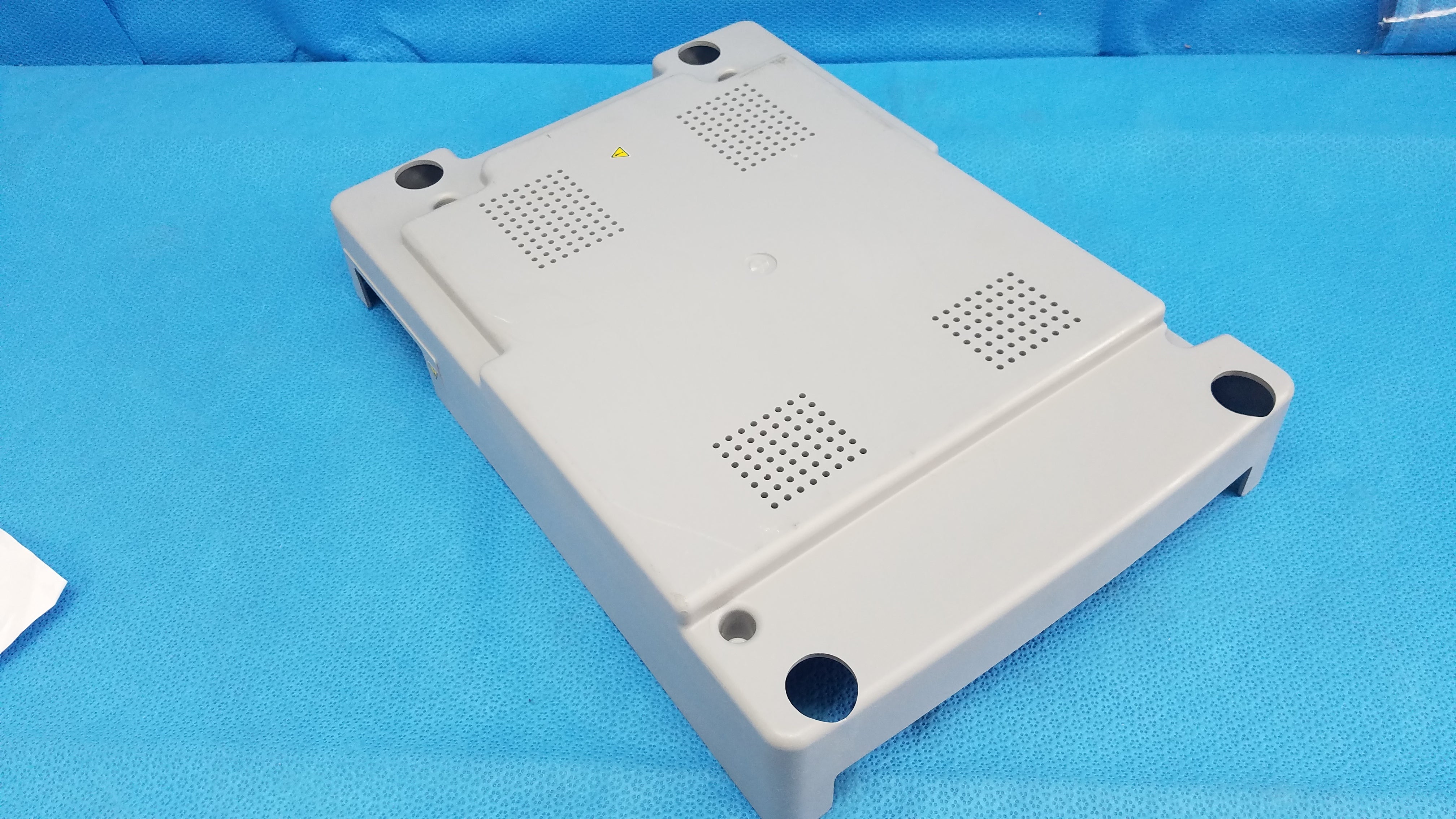Load image into Gallery viewer, Bottom Base Shroud Plastic Cover Panel For Topcon TRC-NW6S Non-Mydriatic Retinal Camera