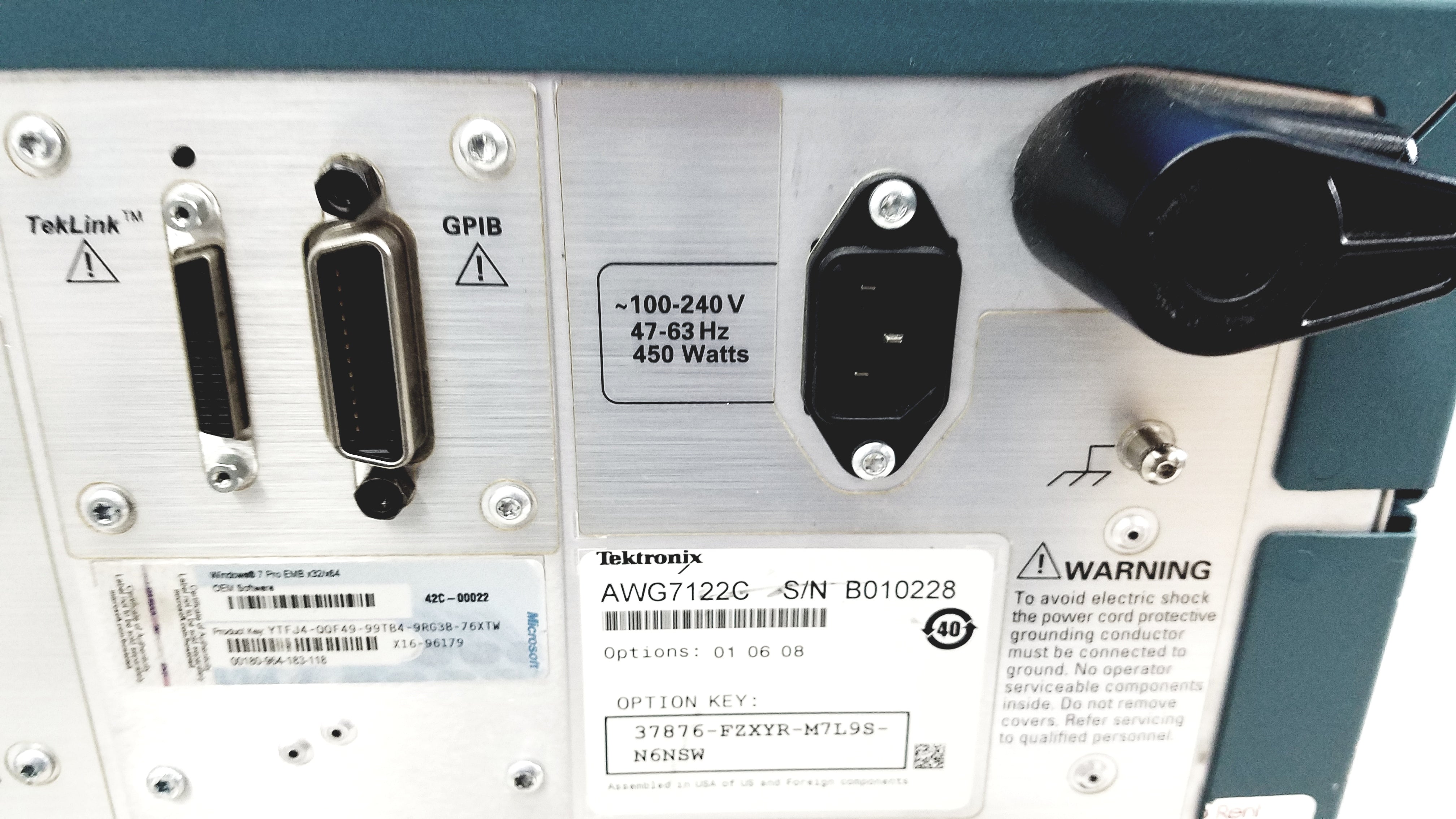 Load image into Gallery viewer, Tektronix AWG7122C Arbitrary Waveform Generator 24 GS/s