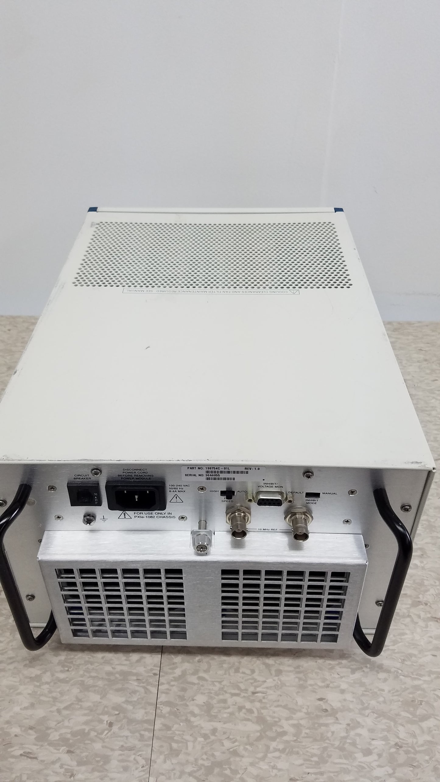 National Instruments NI PXIe-1082 Chassis With PXIe-8820 PXIe-6361 And PXI-7951R Modules