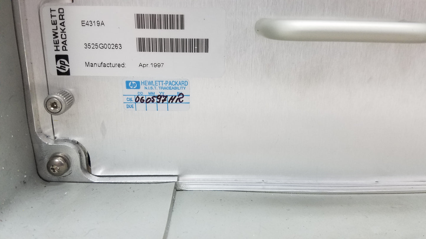 Hewlett Packard 8147 Optical Time Domain Reflectometer With Accessories & Case