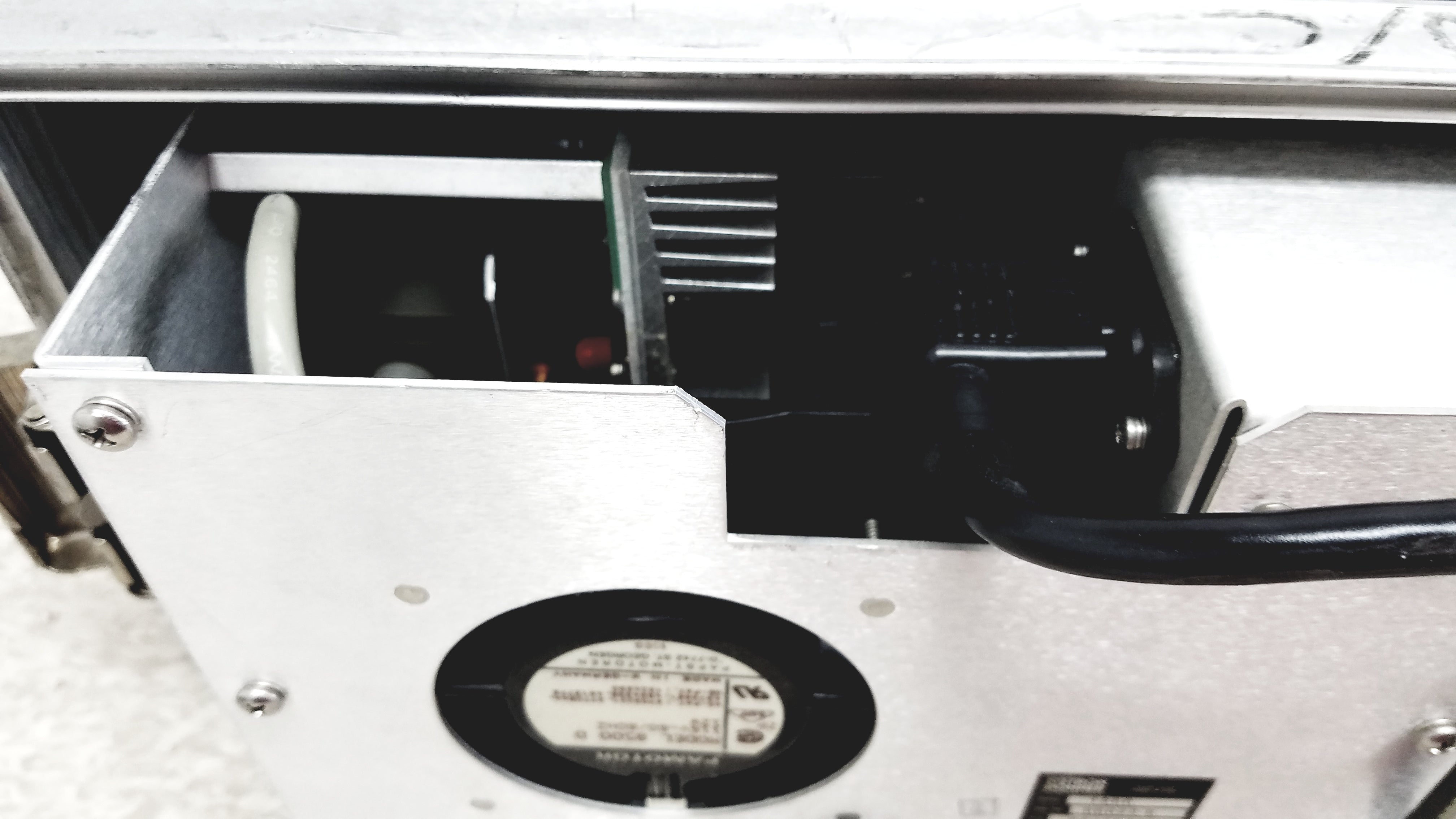 Load image into Gallery viewer, Systron Donner MRC 6500 Microwave Repeater Test Set Signal Generator 7.0-8.6GHz