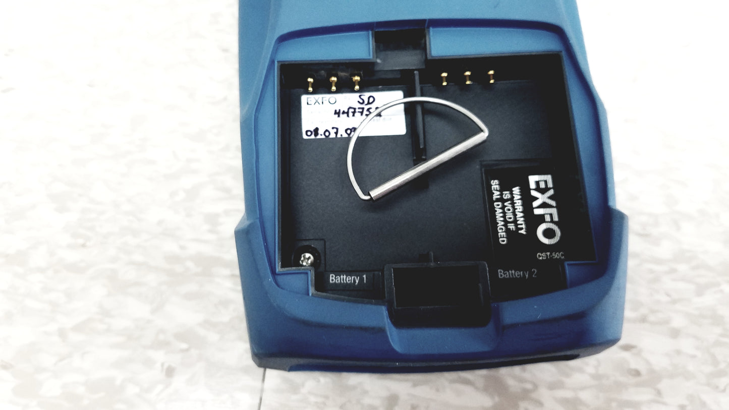 EXFO AXS-100 Access ( OTDR ) Optical Time Domain Reflectometer P/N AXS-100-023B-EI