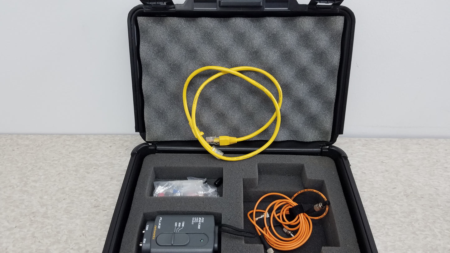 Fluke Networks FOS 850/1300 Fiber Optic Source With Cables & Case