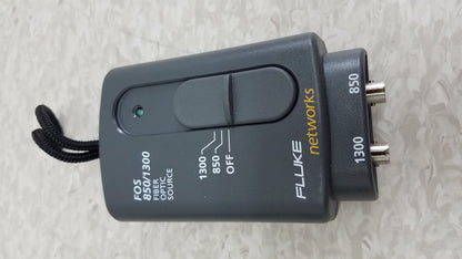 Fluke Networks FOS 850/1300 Fiber Optic Source With Cables & Case