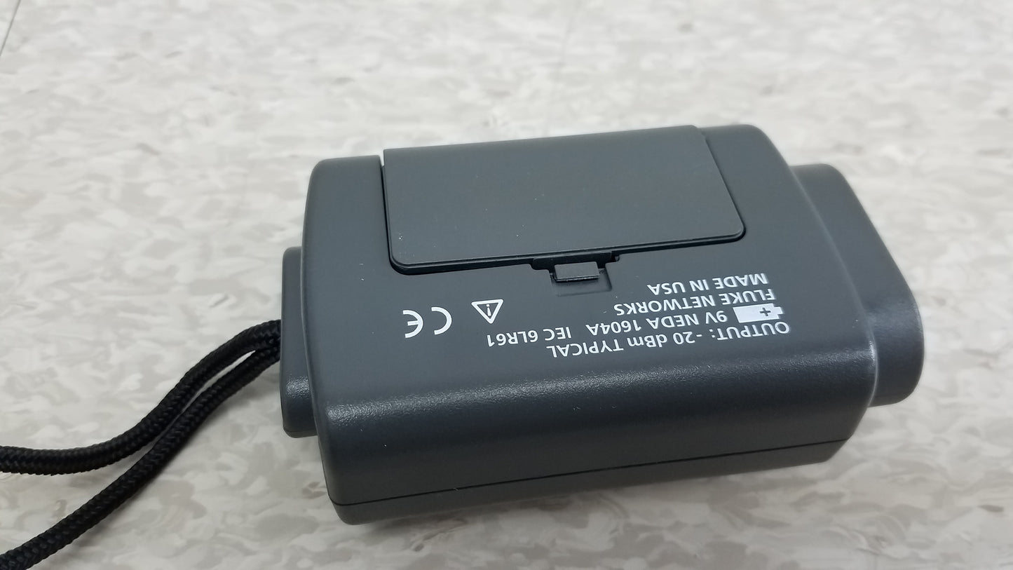 Fluke Networks FOS 850/1300 Fiber Optic Source With Cables & Case