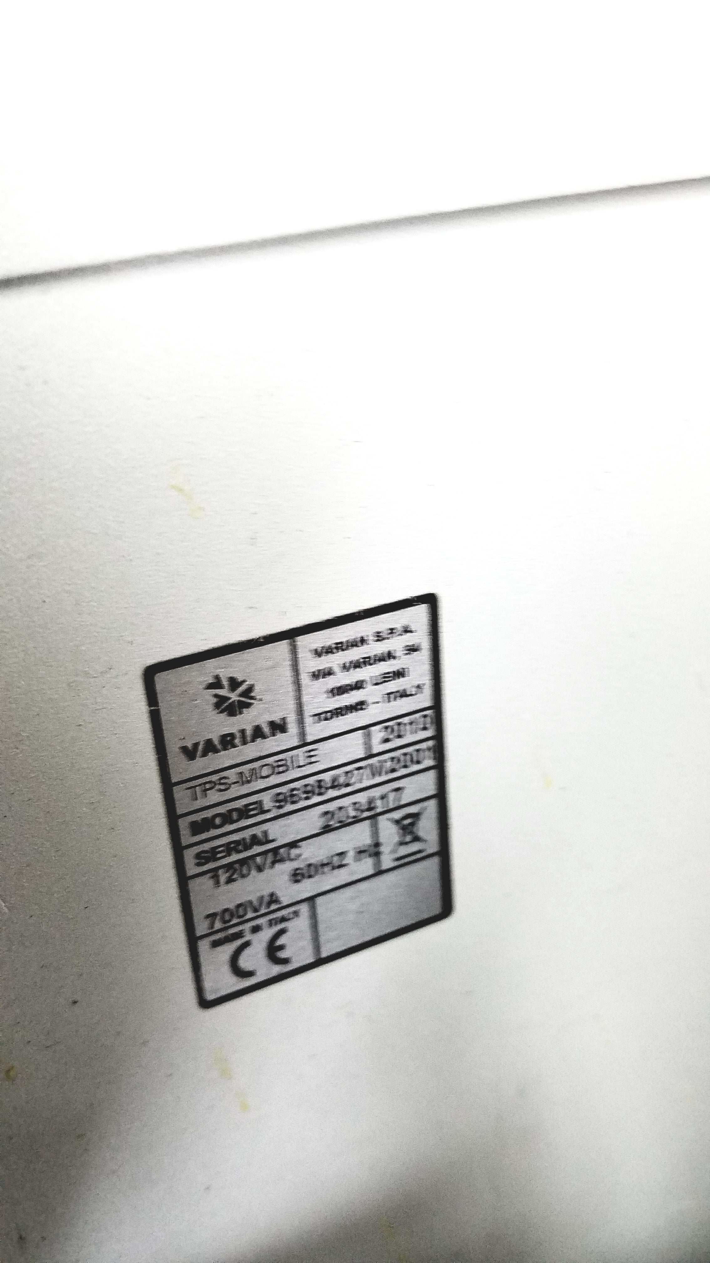 Load image into Gallery viewer, Varian Turbo-V 301-AG Navigator Vacuum Pump System With Agilent IDP15 Dry Scroll Pump &amp; Cart