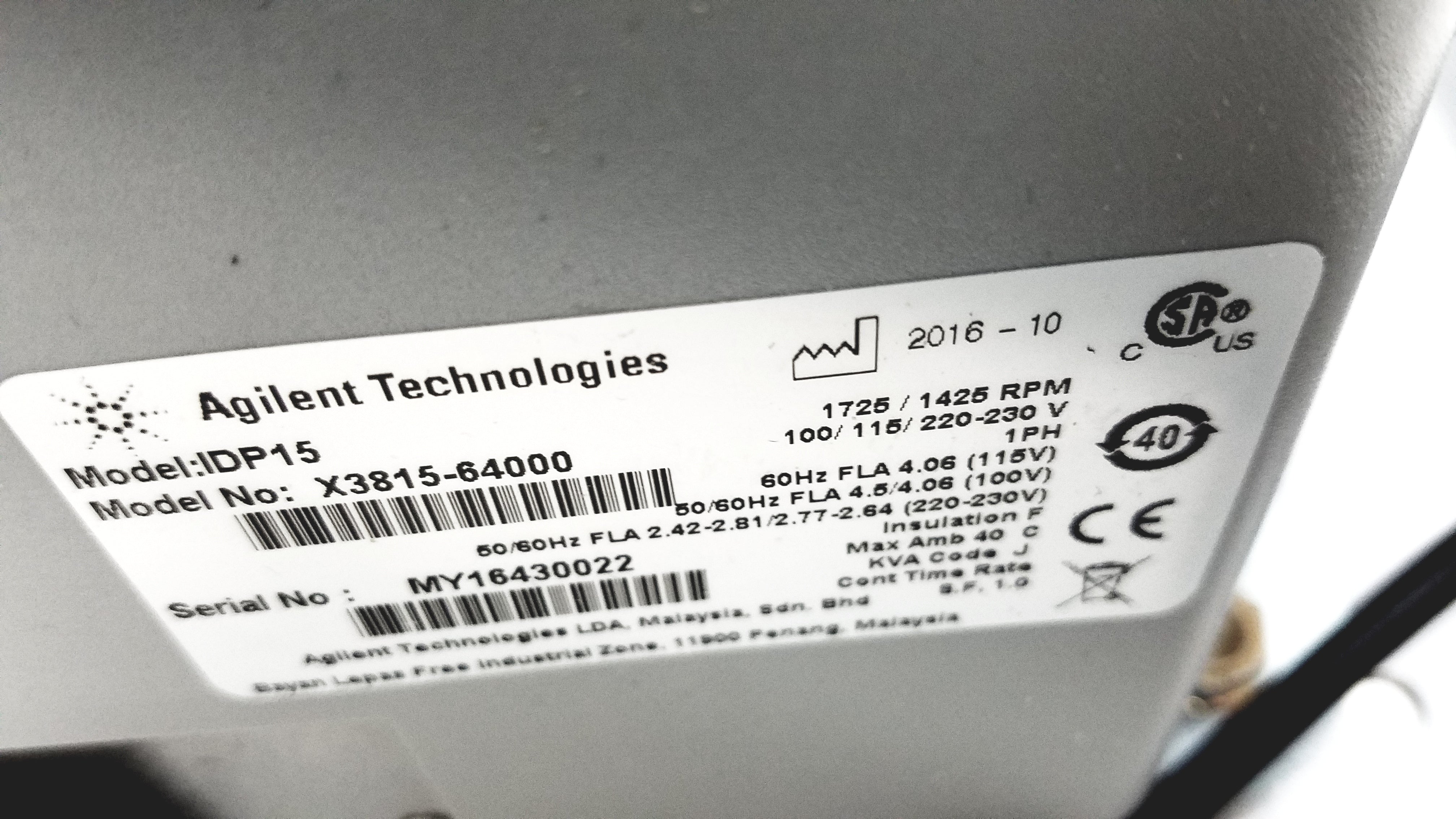 Load image into Gallery viewer, Varian Turbo-V 301-AG Navigator Vacuum Pump System With Agilent IDP15 Dry Scroll Pump &amp; Cart