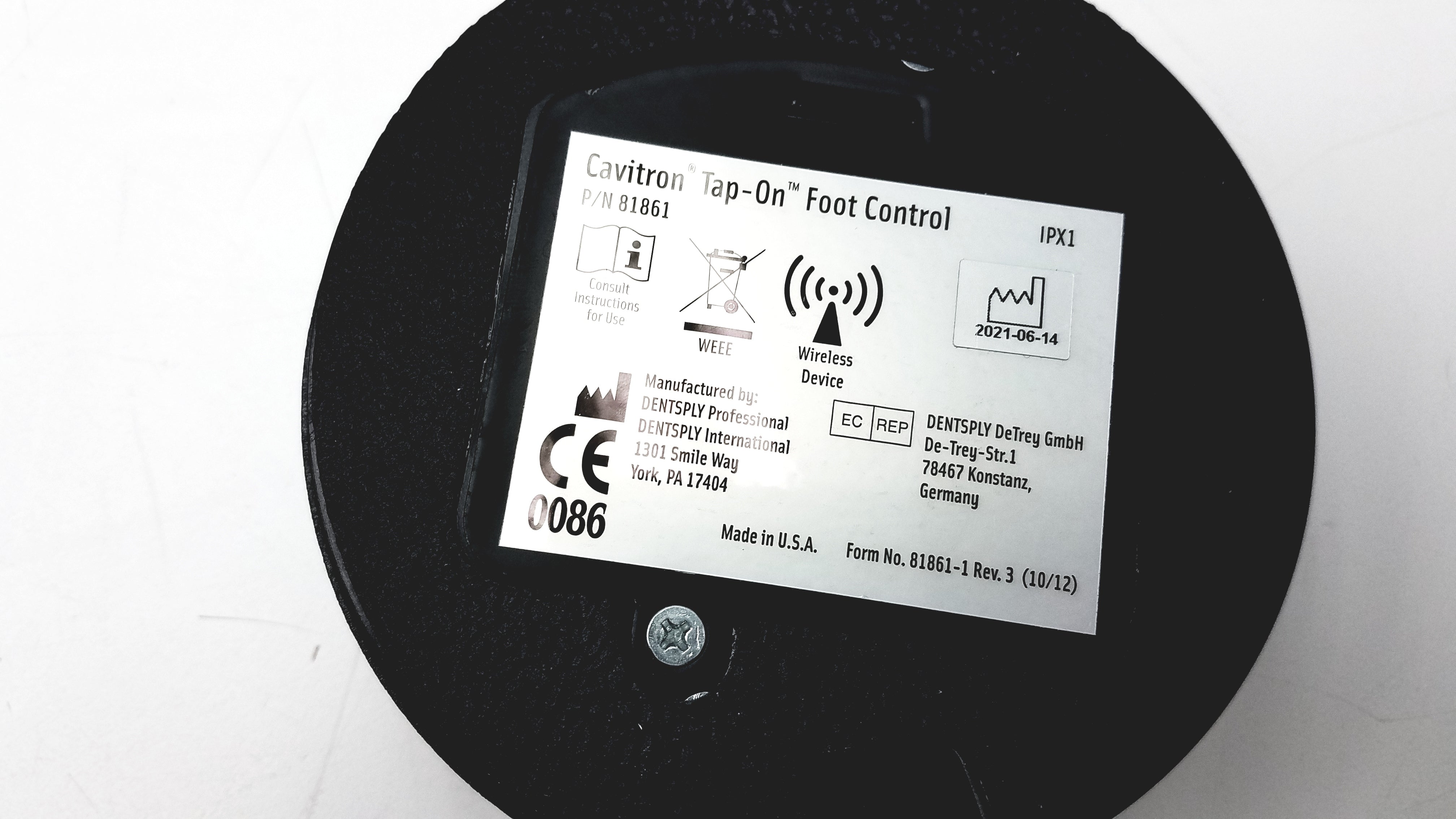 Load image into Gallery viewer, Dentsply Cavitron Ultrasonic Tap-On Foot Control 81663-2