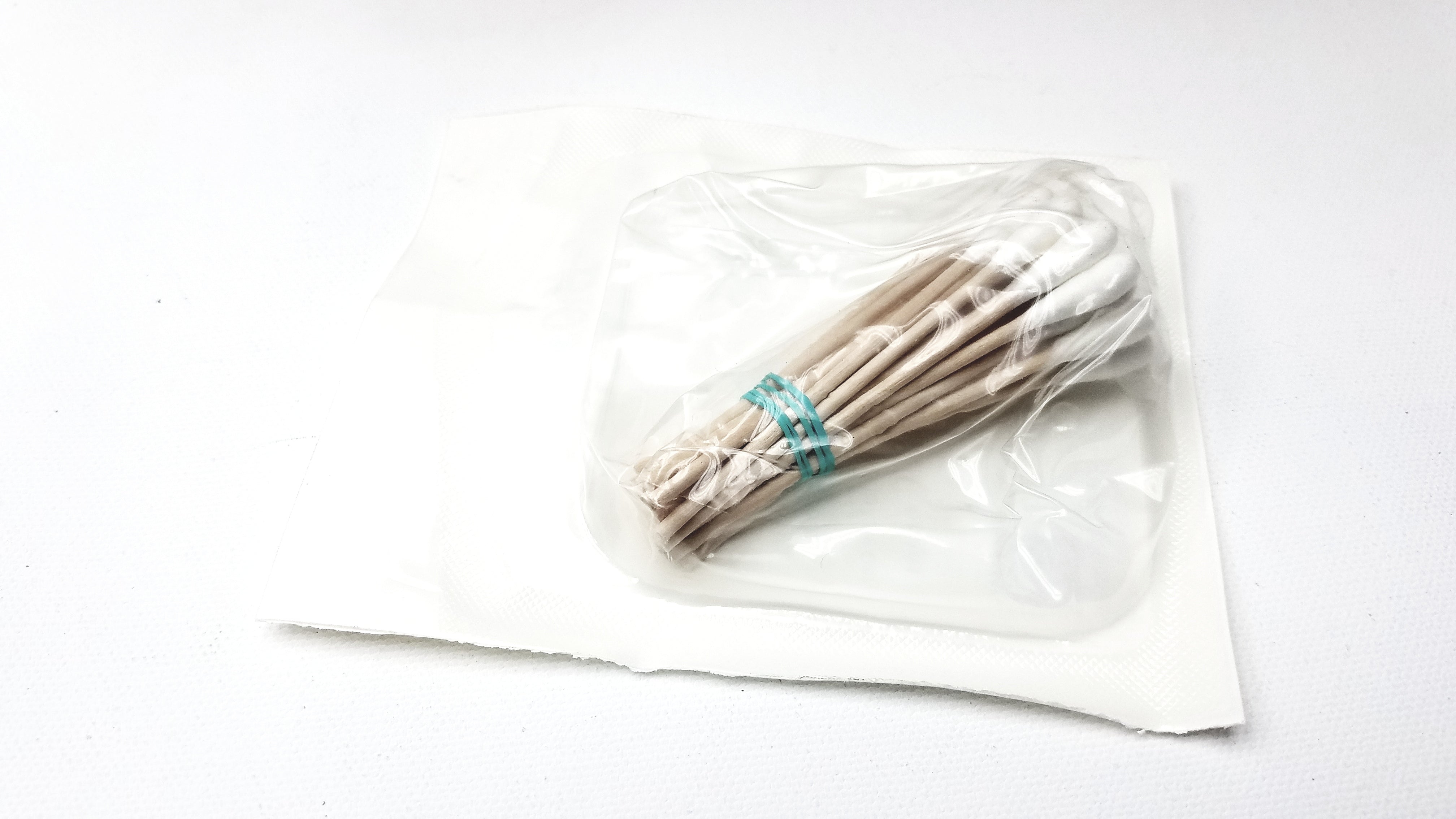 Load image into Gallery viewer, Bioseal Cotton Tip Applicators 9325/100