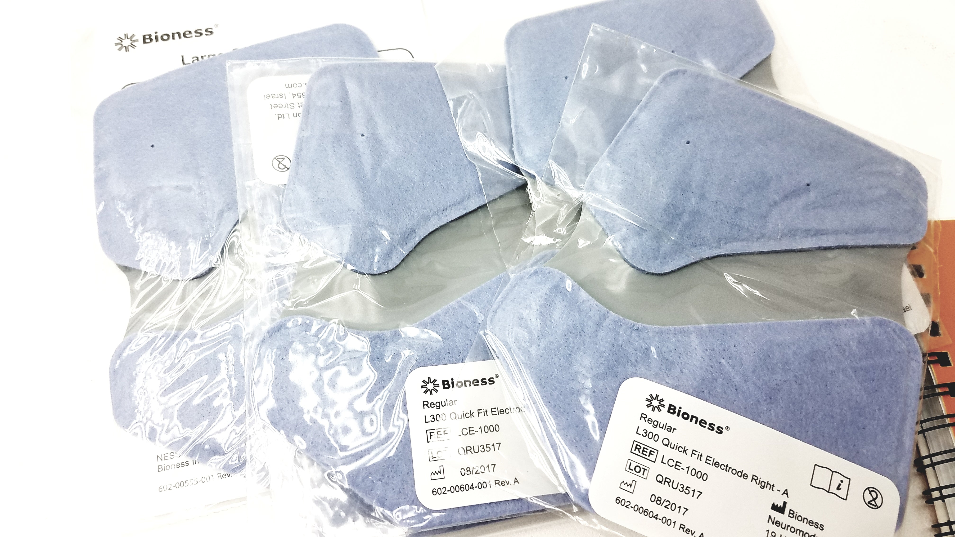 Load image into Gallery viewer, BioNess L300 Plus L3P-5D00 Thigh Cloth Electrodes