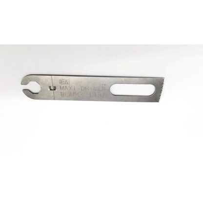 Silver 3m maxi driver blade l137 with serrated edge and oval cutout for precise cutting tasks