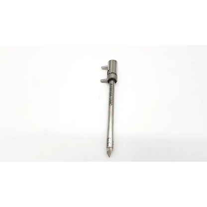 Silver linvatec da26-42 surgical drill bit with sharp pointed tip and engraved markings for precise use