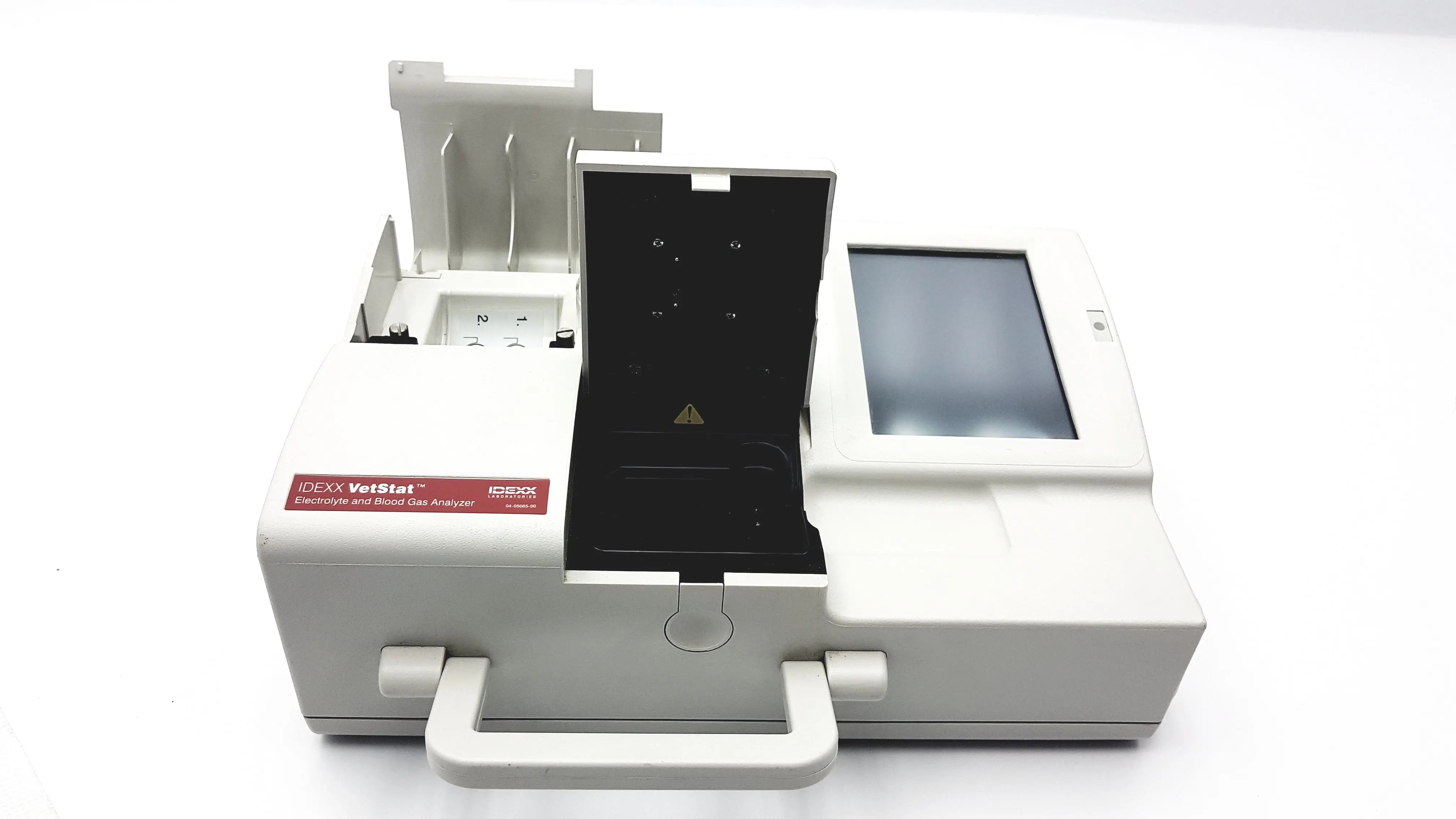 Load image into Gallery viewer, A Biomedical Service Idexx Vetstat Electrolyte and Blood Gas Analyzer 04-05085-00 2200.00