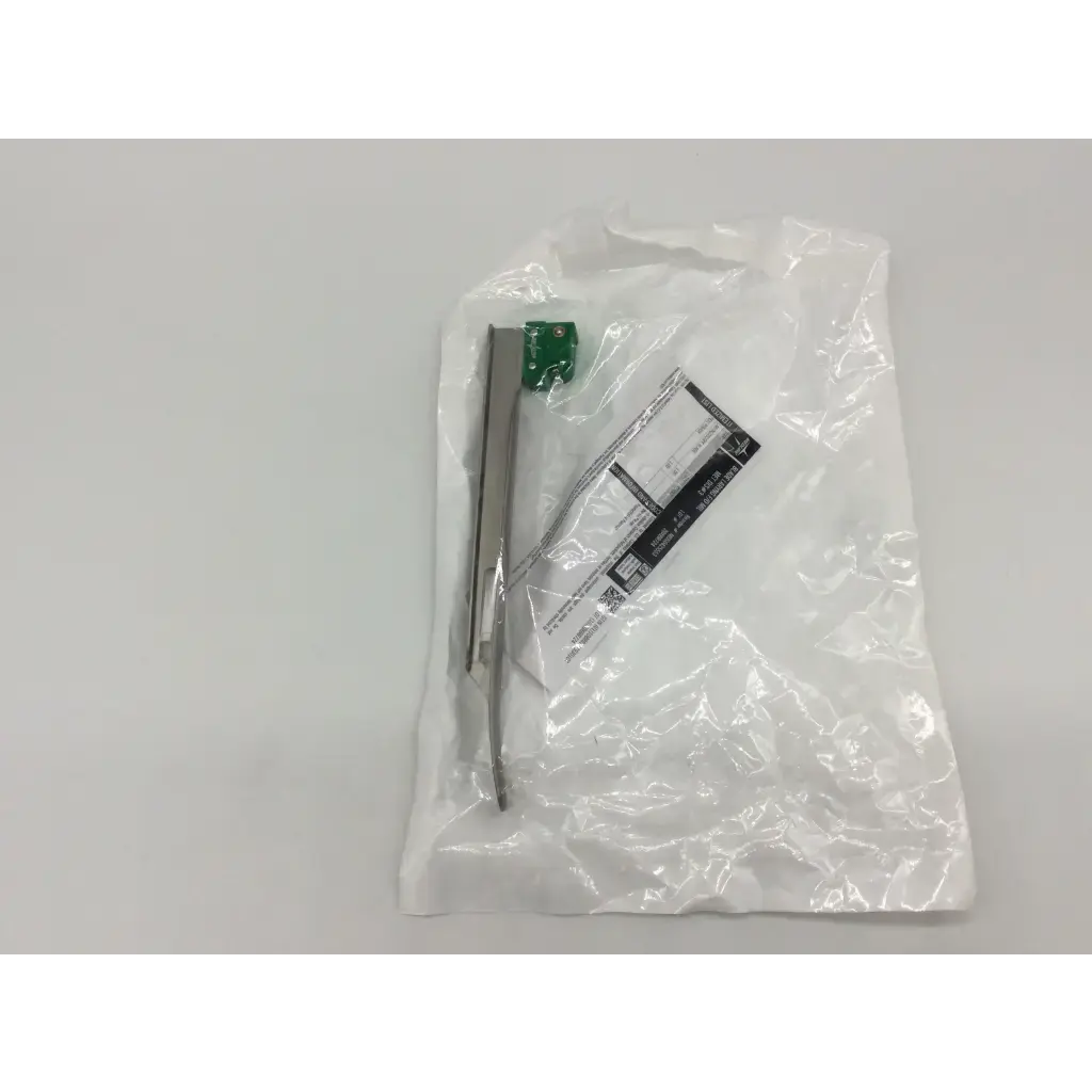 Load image into Gallery viewer, A Biomedical Service Medline MDS0425553 Laryngoscope Blade F/O Mil #3 15.00