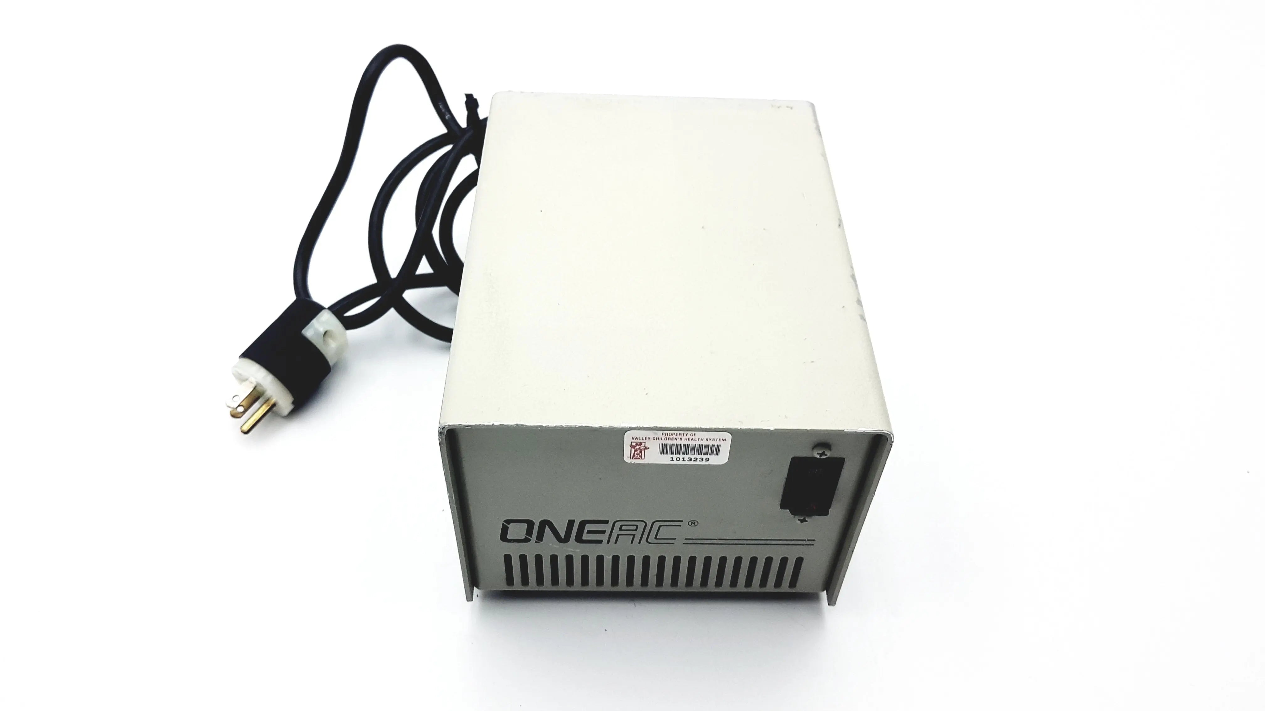 Load image into Gallery viewer, A Biomedical Service ONEAC MD1103 Four Outlet Power Conditioner 50/6HZ 1 Phase 120v 3.5 Amp 80.00
