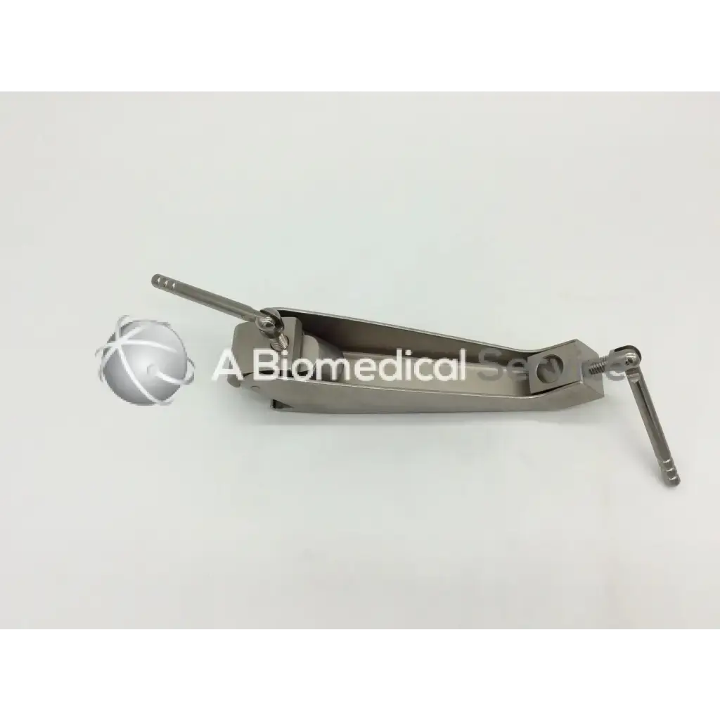 Load image into Gallery viewer, A Biomedical Service Omni- Tract 3635 IMA Retractor Rail Clamp 105.00